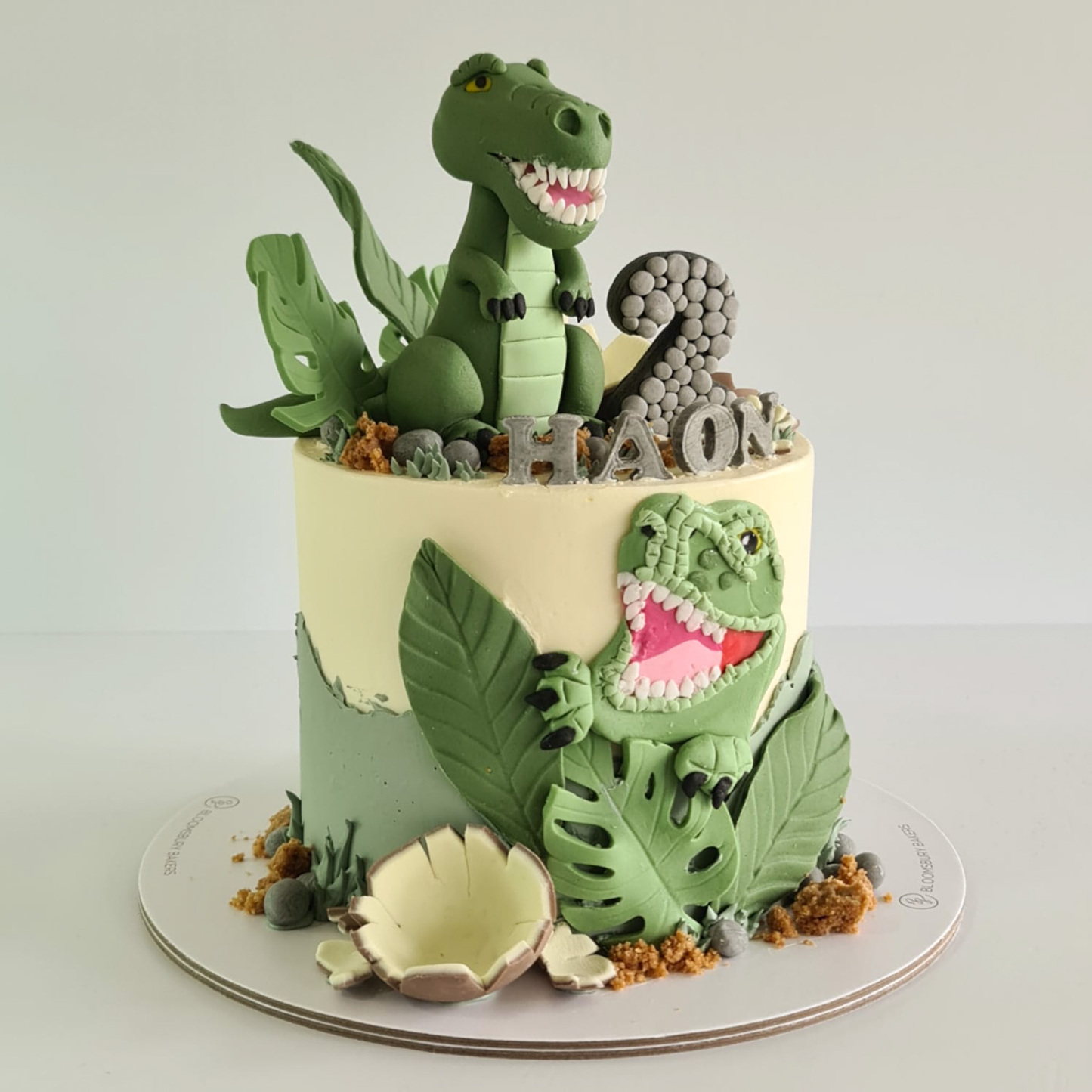 T-Rex Cake 