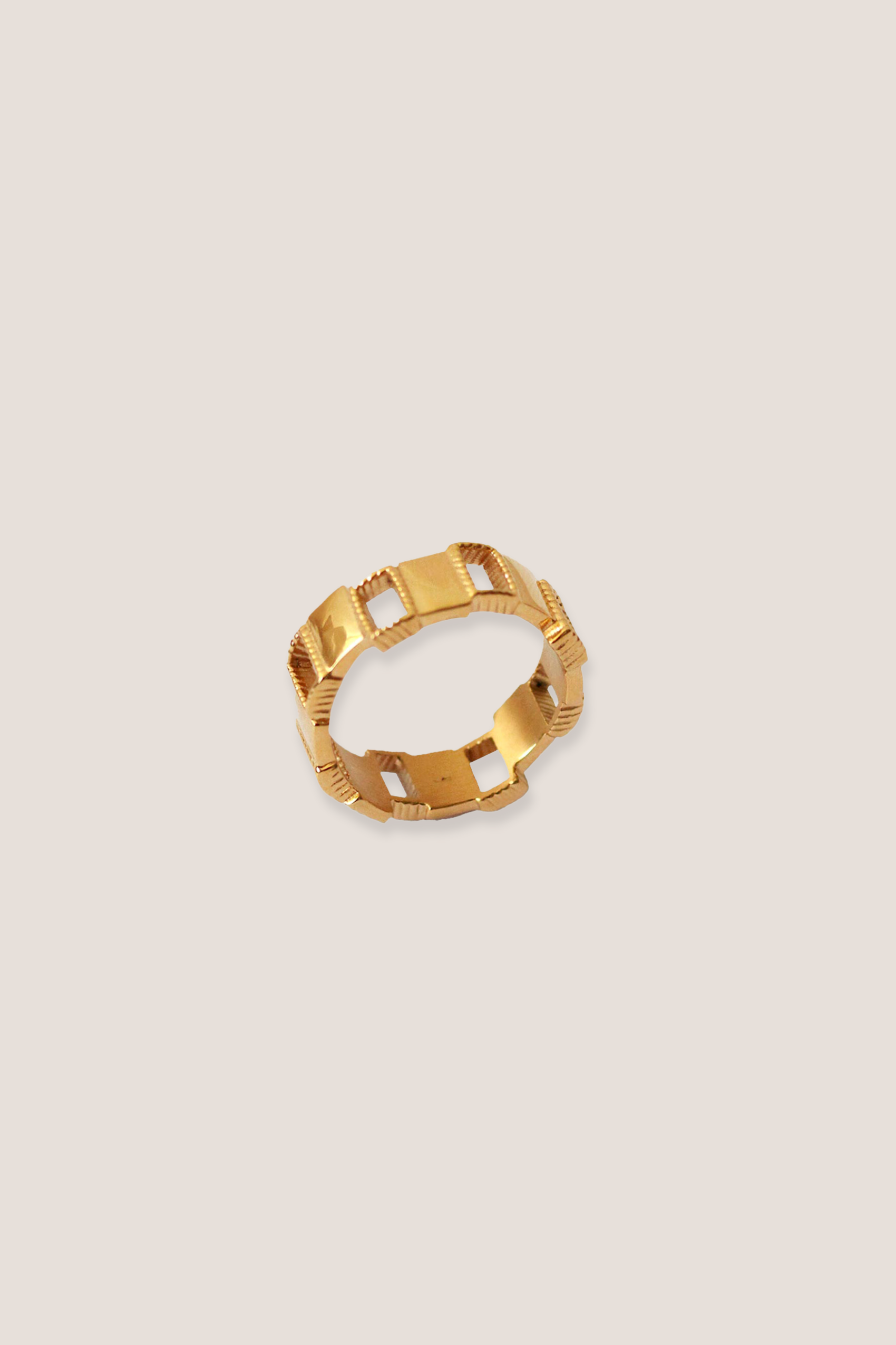 Mira Bold Gold Ring