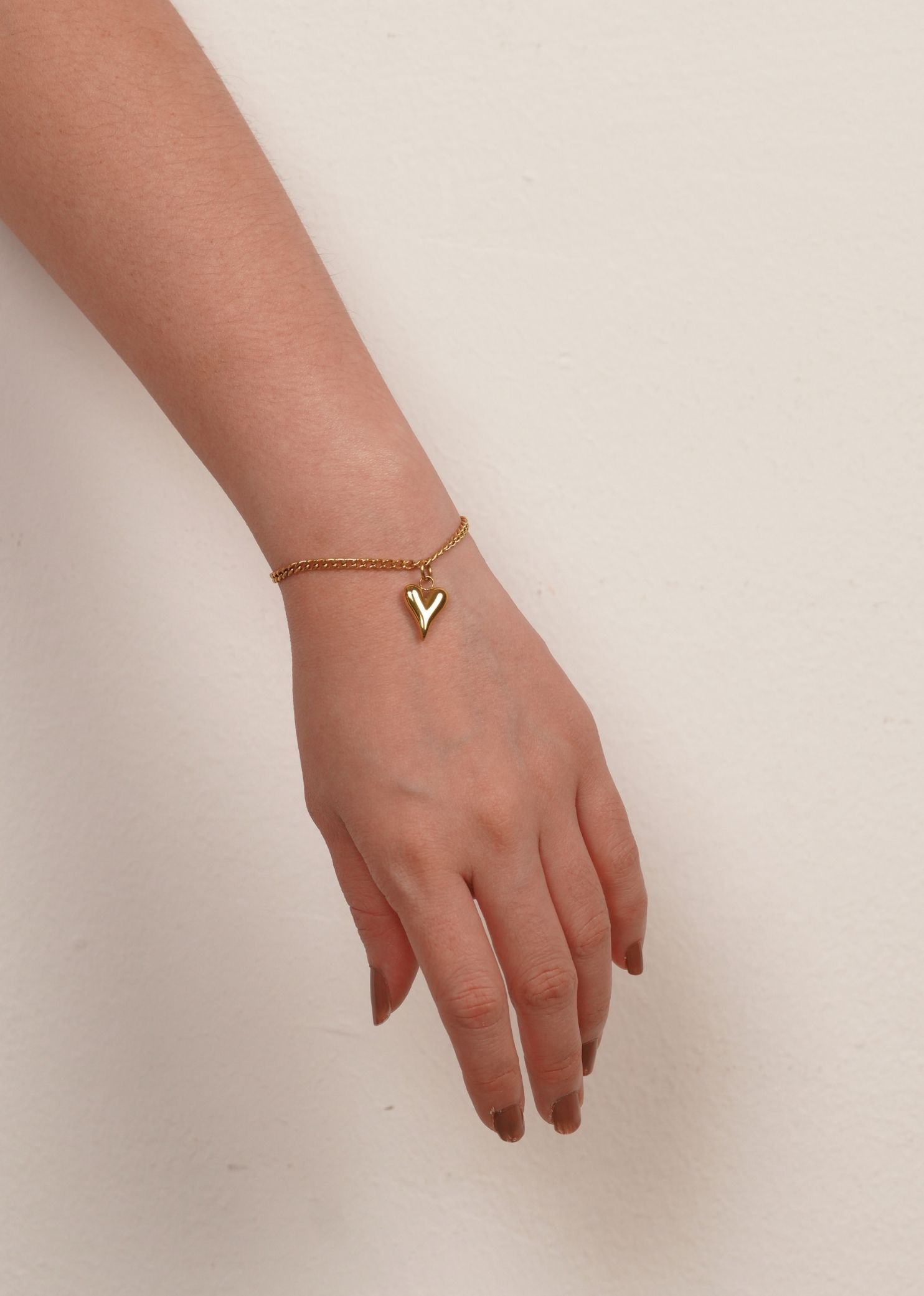 Tesoro Love Pendant Gold Bracelet
