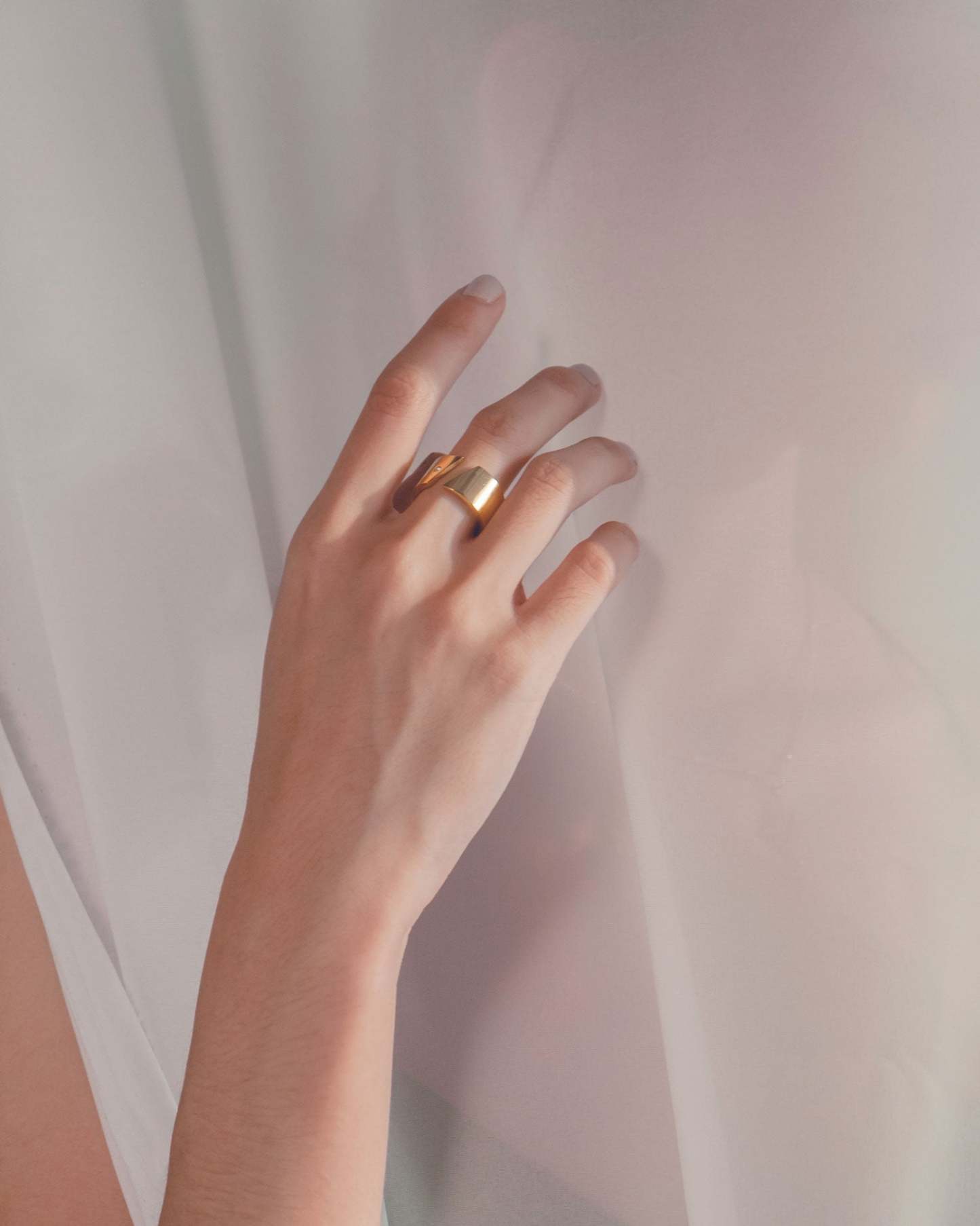Hera Bold Gold Ring