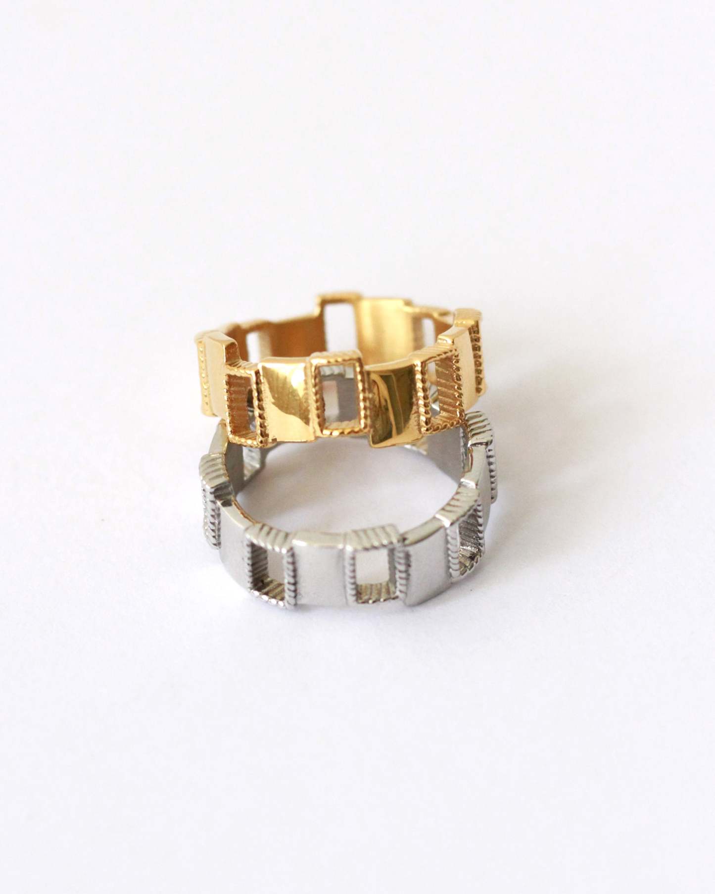 Mira Bold Silver Ring
