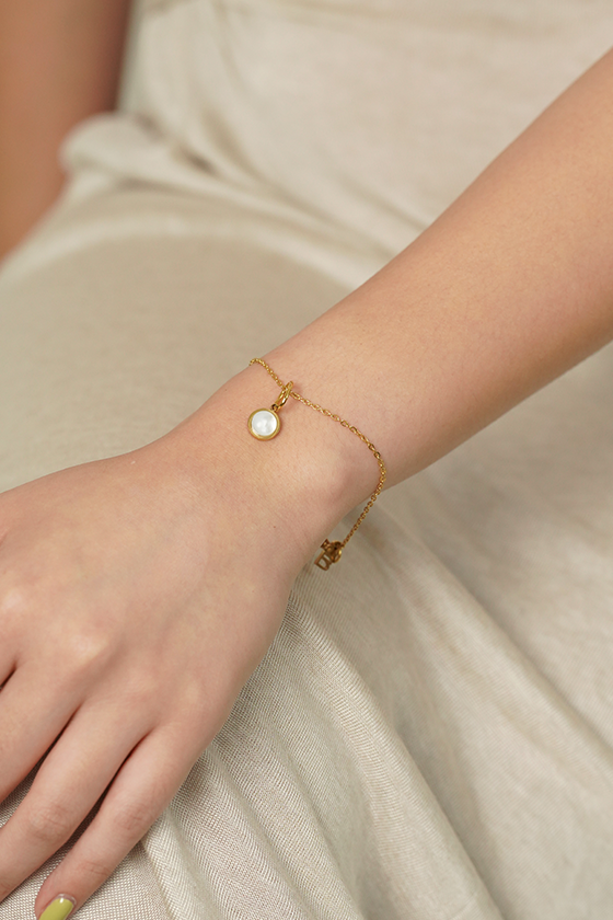 Mother of Pearl Charm with Gold Chain Bracelet