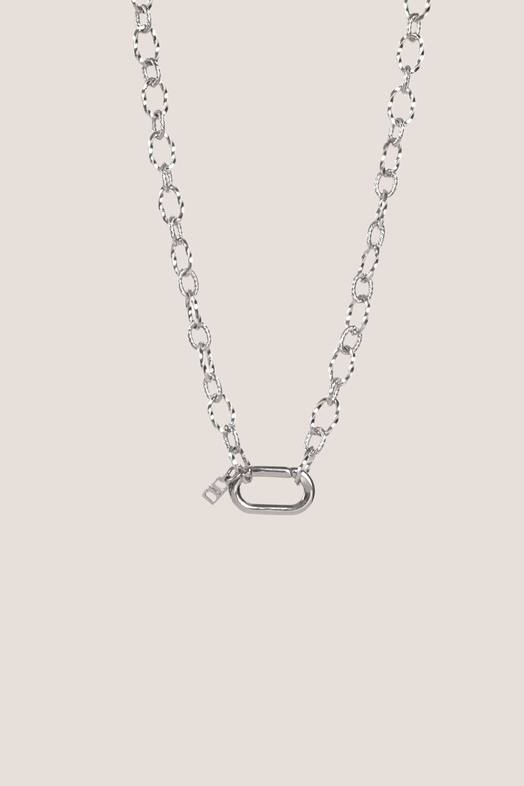 Nue Silver Necklace
