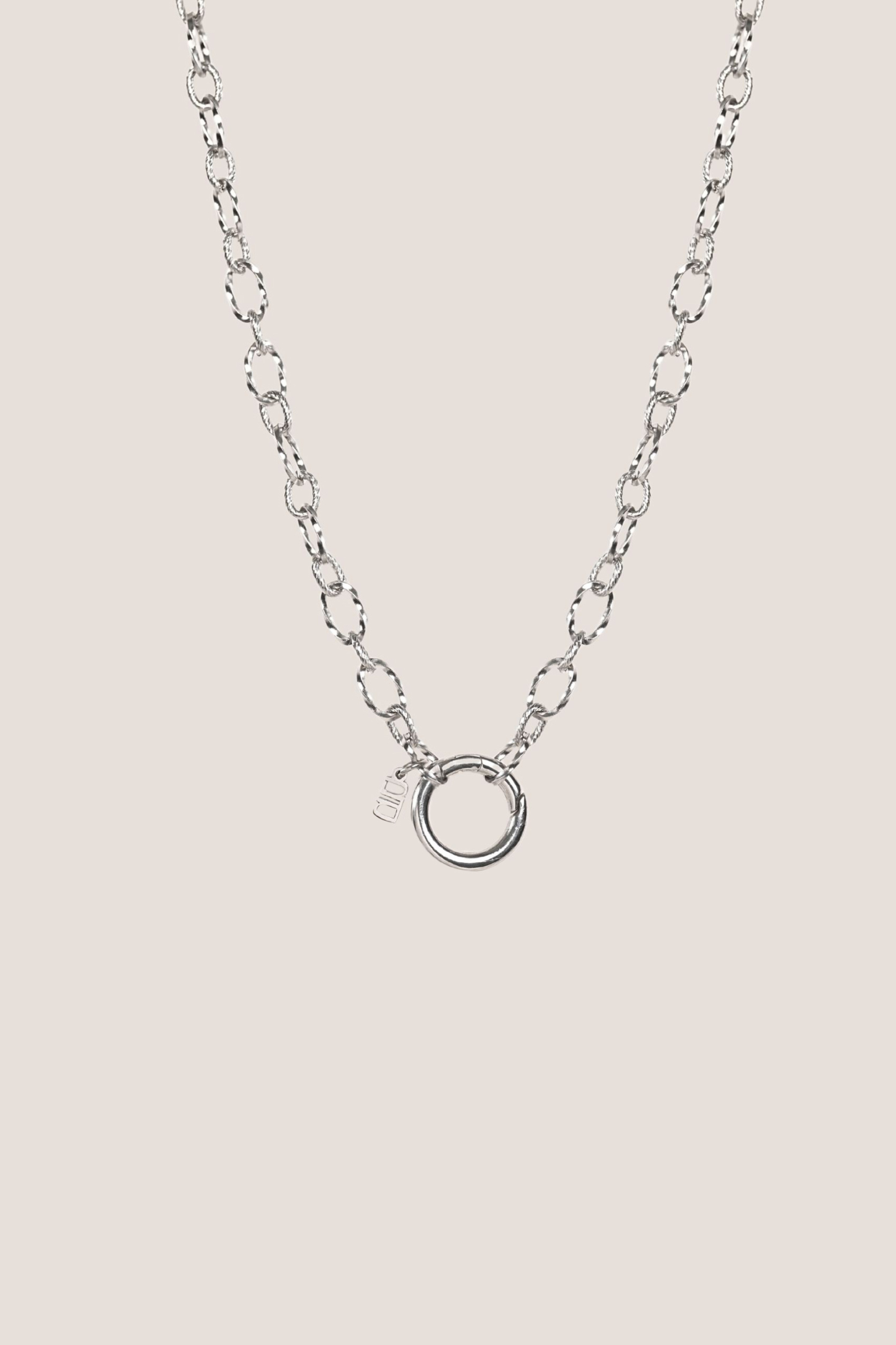 Nue Silver Necklace
