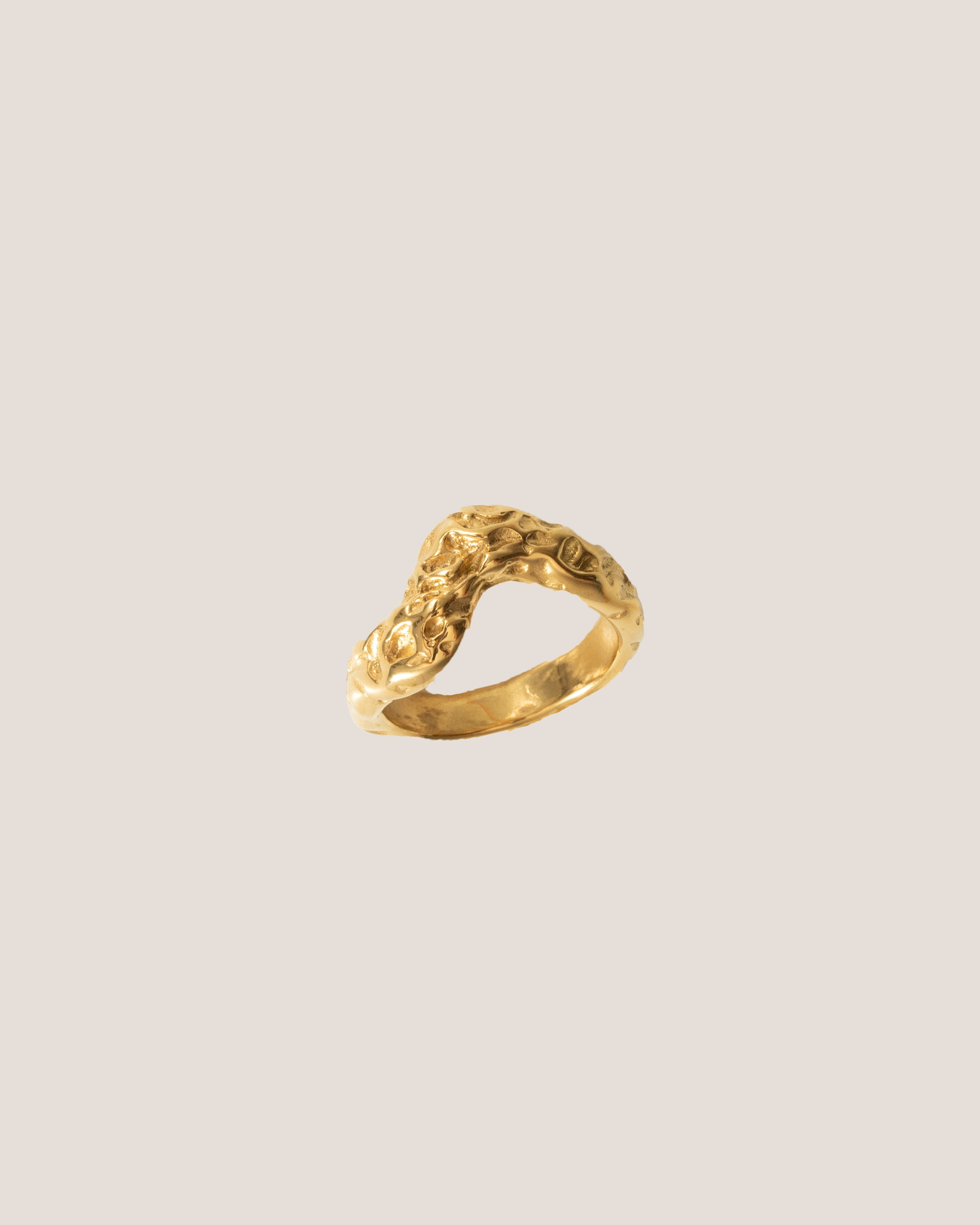 Ridge Bold Gold Ring 