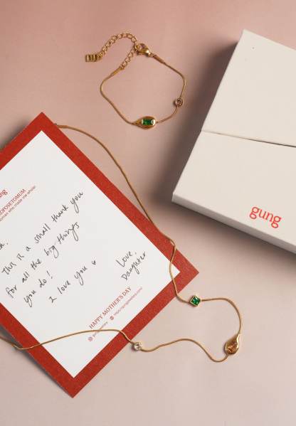 Stylish Posh Mom Gift Set