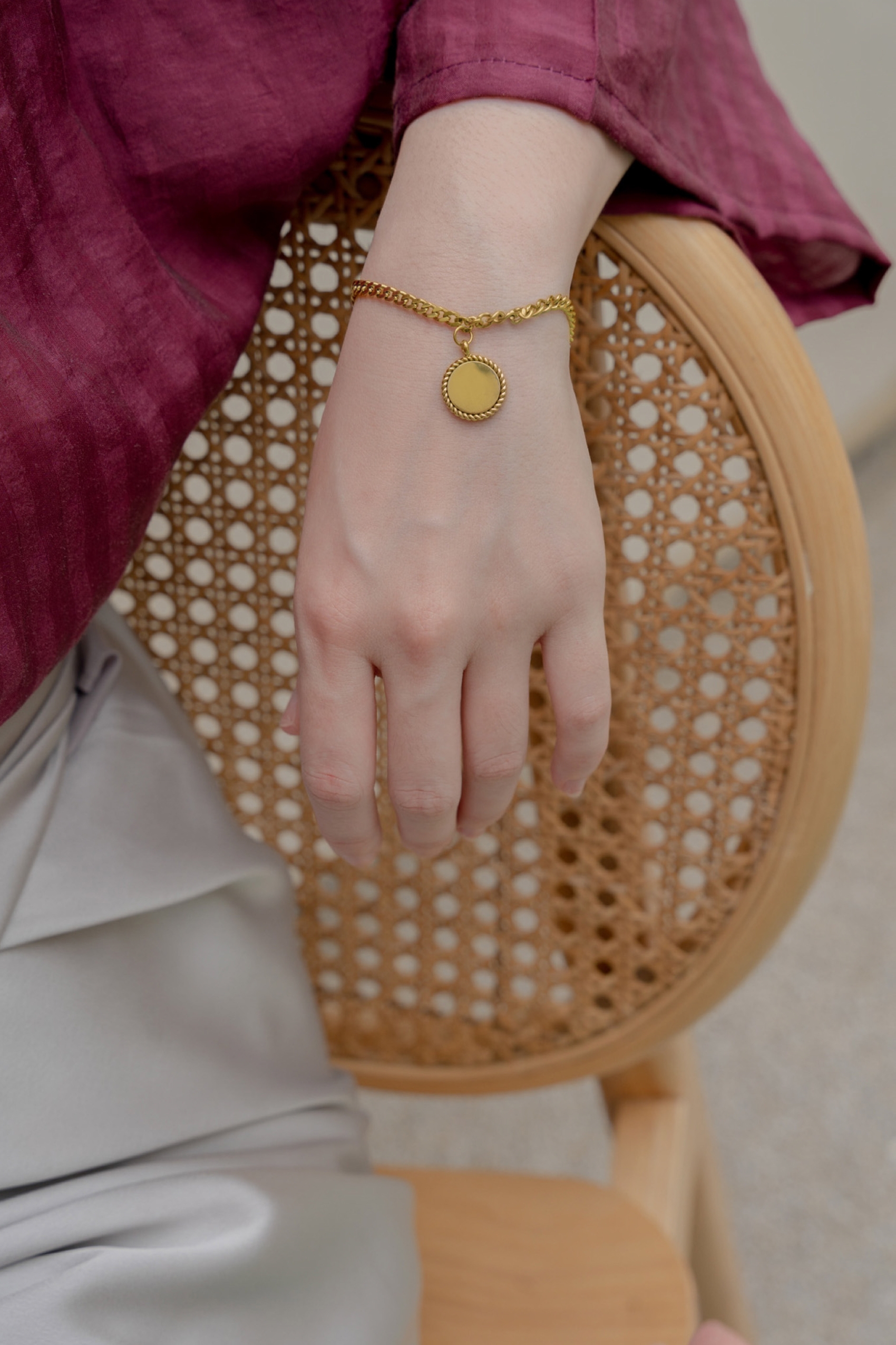 Dana Gold Pendant with Curb Chain Bracelet