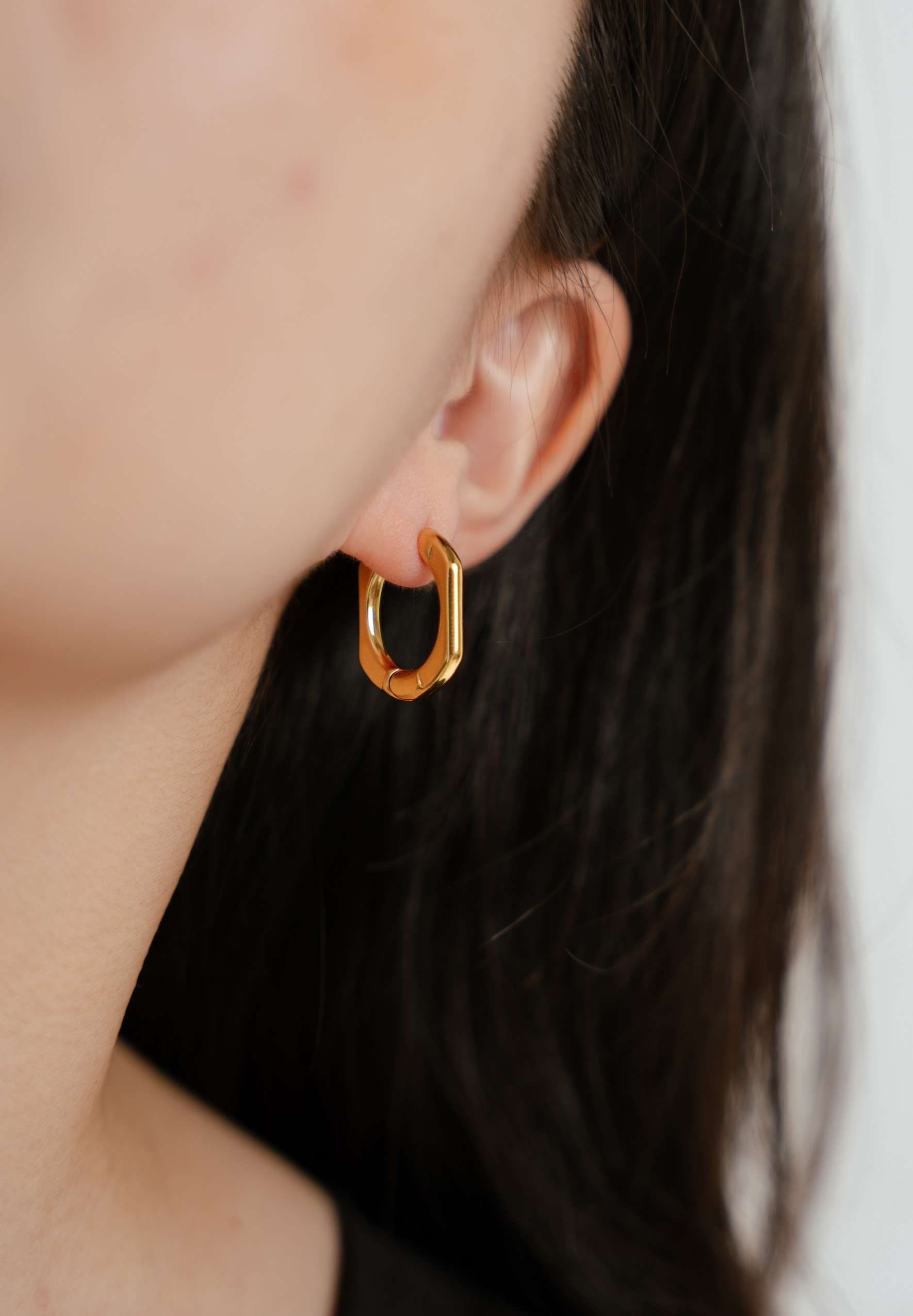 Vera Aventurine Jade Gold Stud Earrings