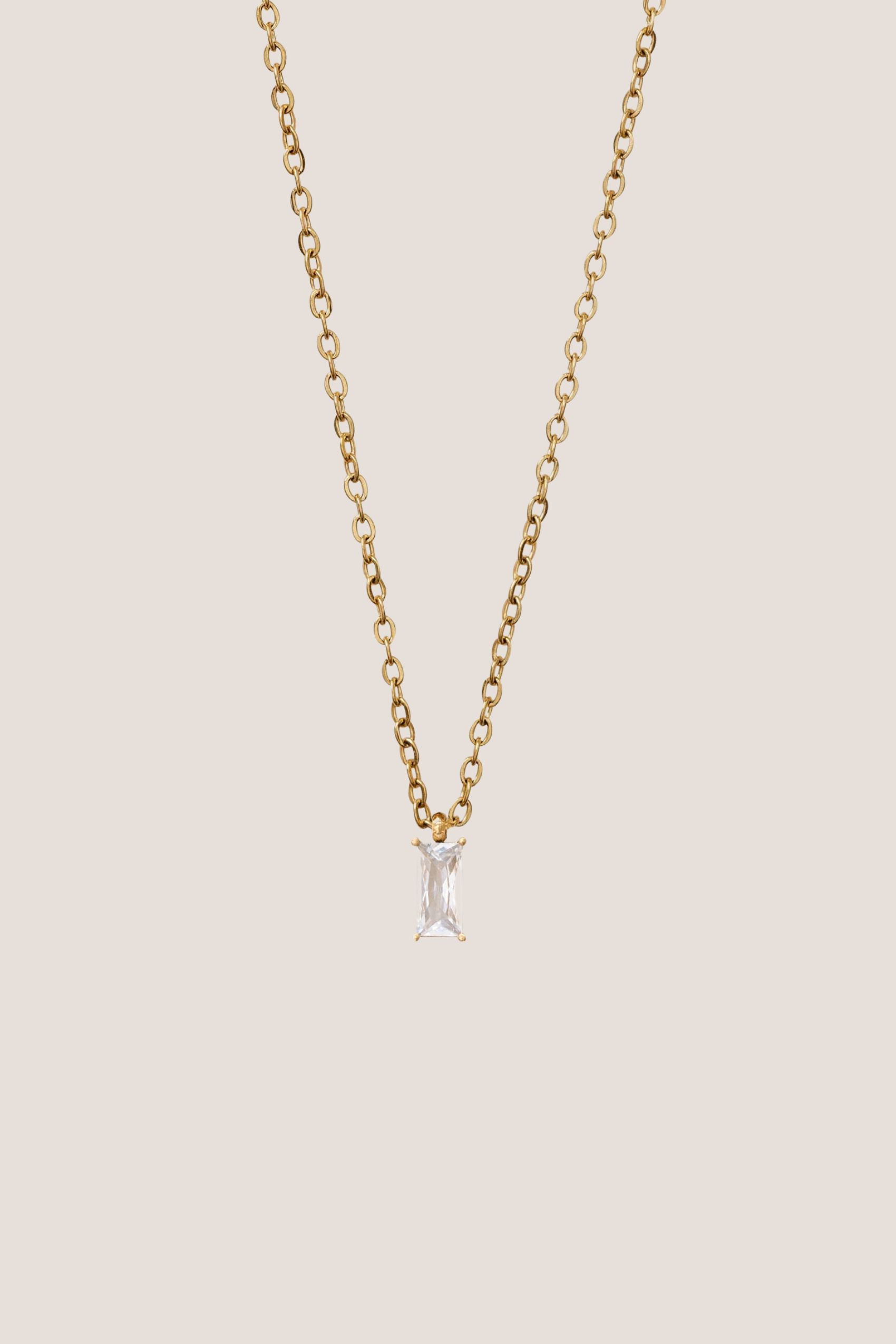 Verity Classic Pendant Gold Chain Necklace
