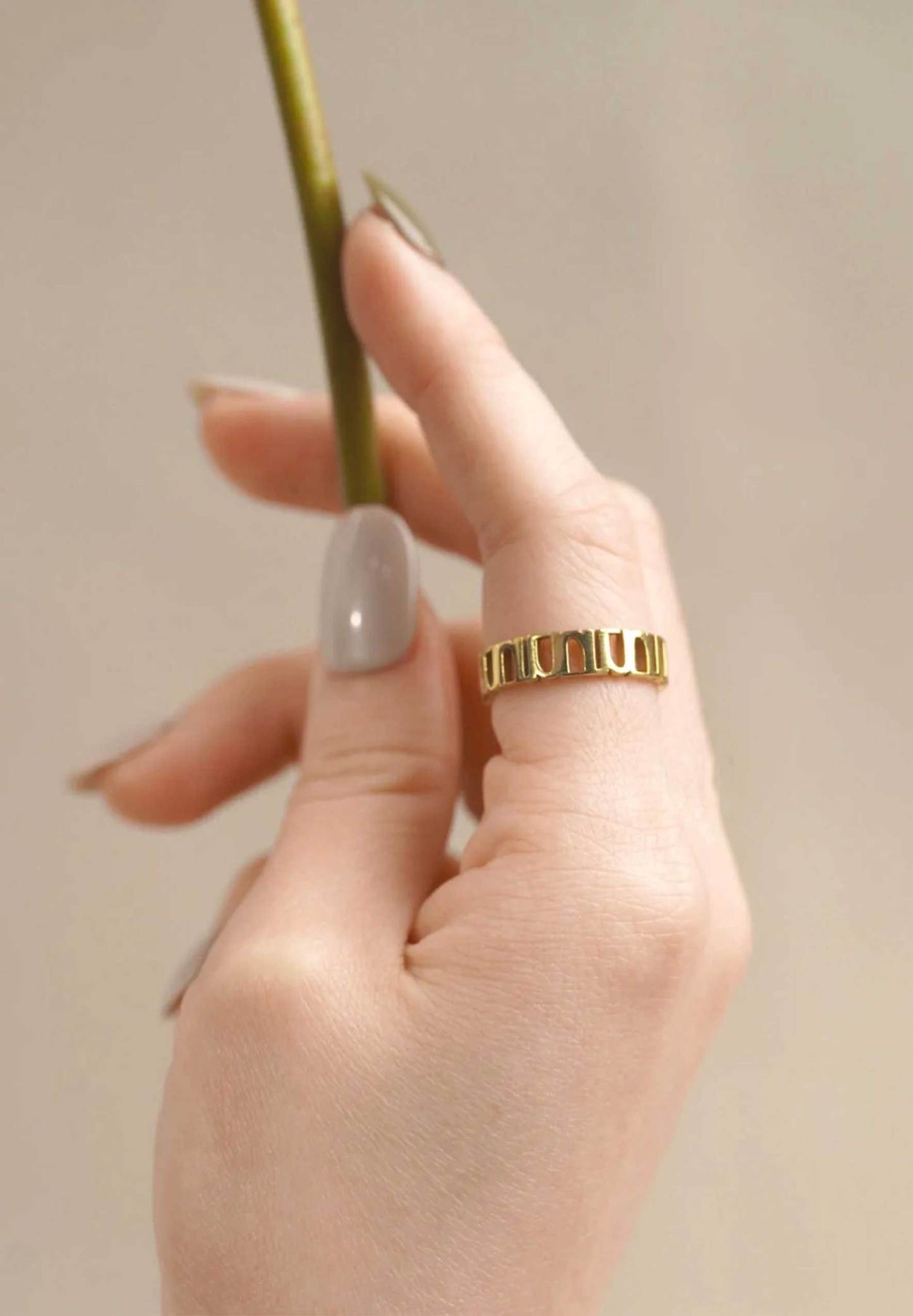 Gung Iconic Gold Sleek Ring