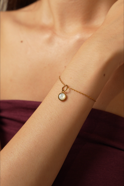 Mother of Pearl Charm Gold Chain Bracelet
