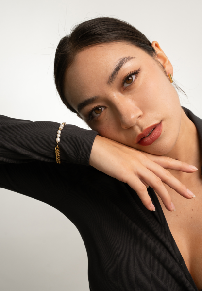 Allure Pearl Gold Chain Bracelet