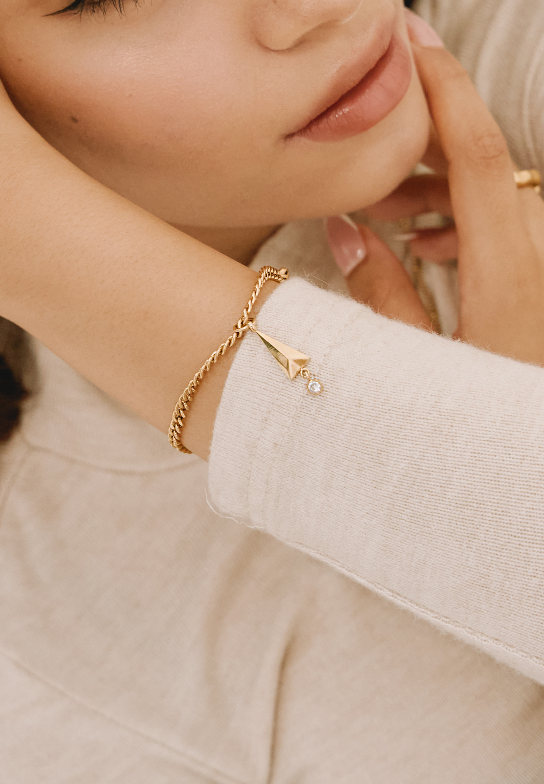 Bibelot Gold Pendant with Curb Chain Bracelet