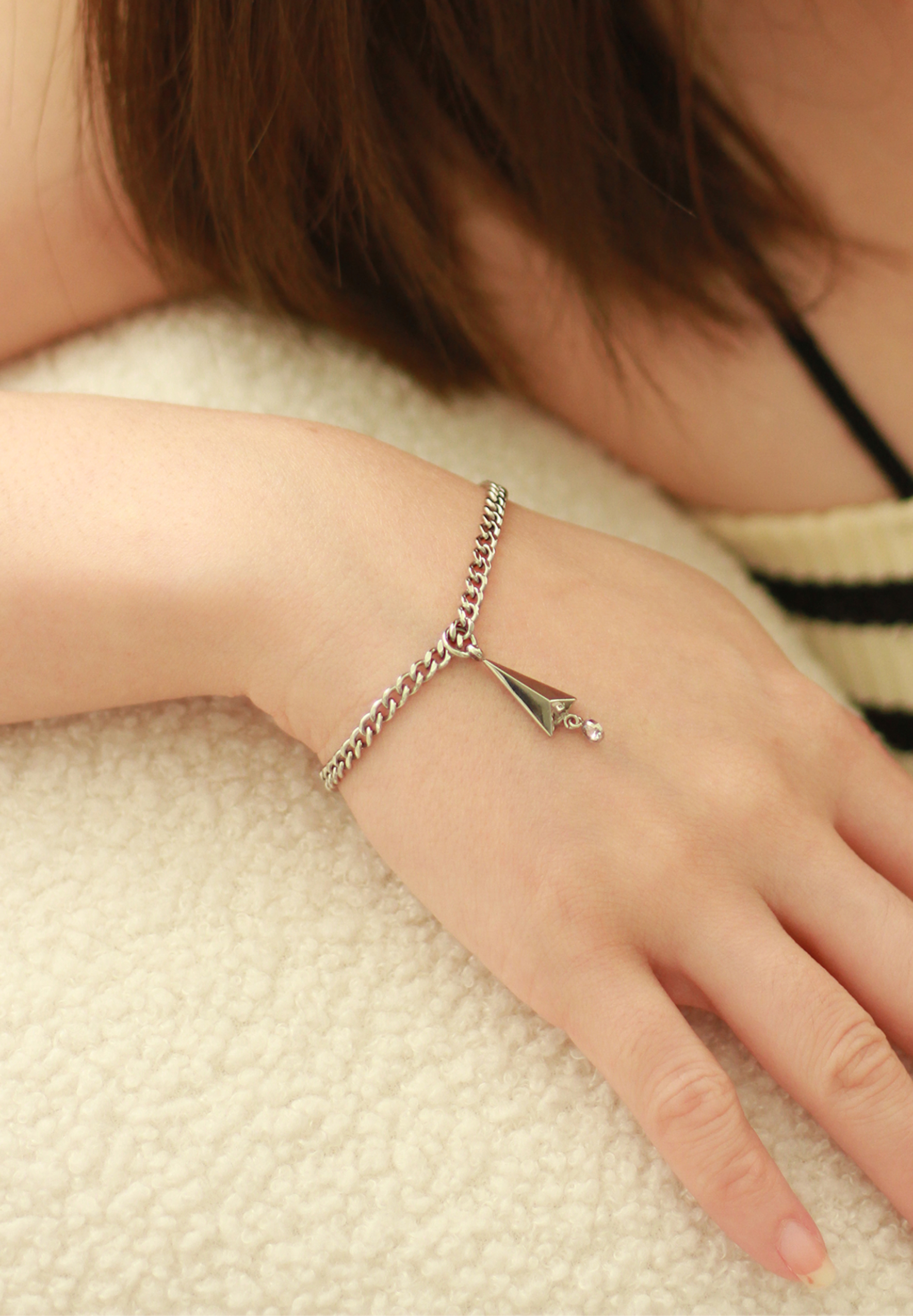  Bibelot Silver Pendant with Curb Chain Bracelet