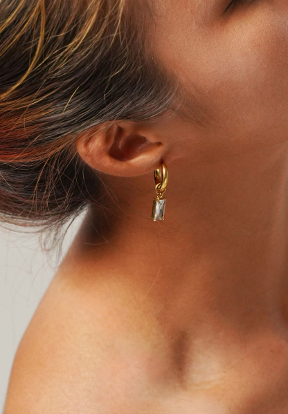 Verity Classic Charm