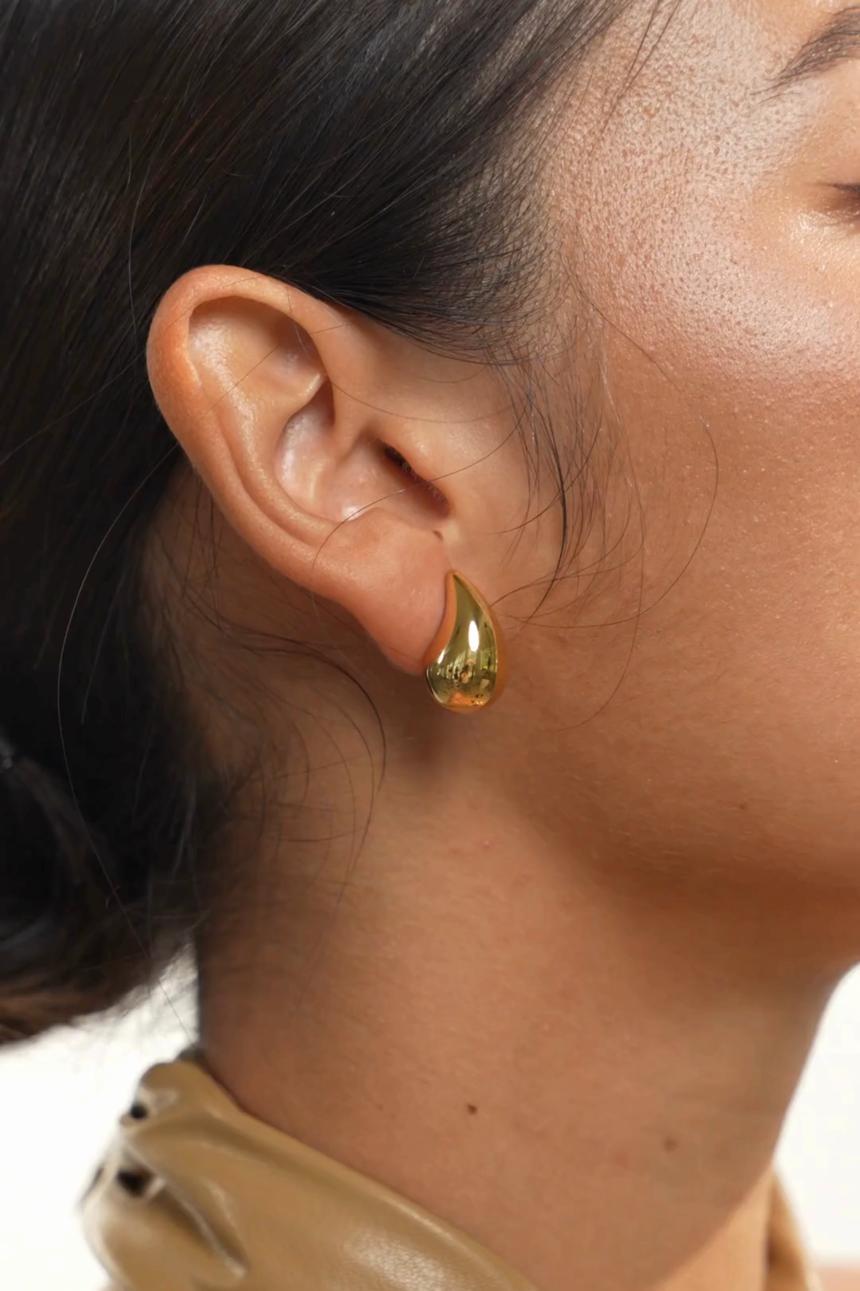 Mini Droplet Gold Earrings