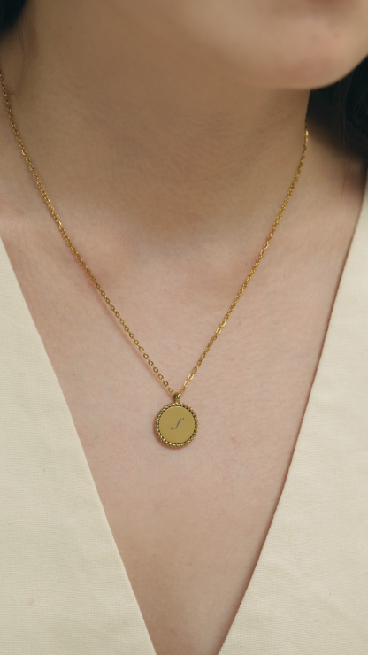 Dana Gold Chain Pendant Necklace