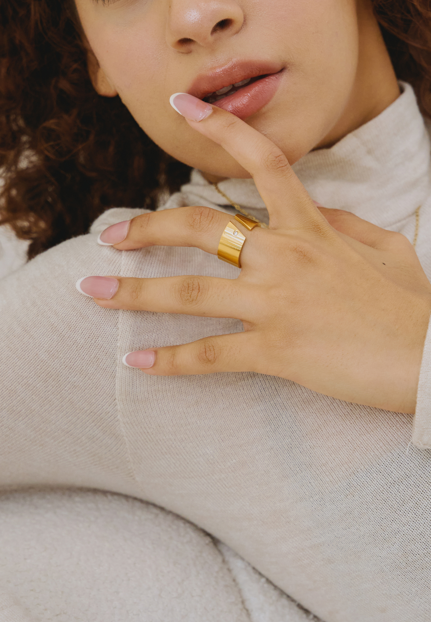 Hera Bold Gold Ring