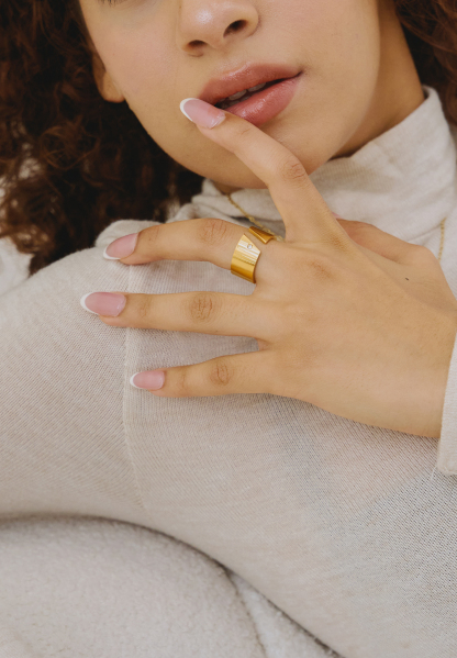Hera Bold Gold Ring