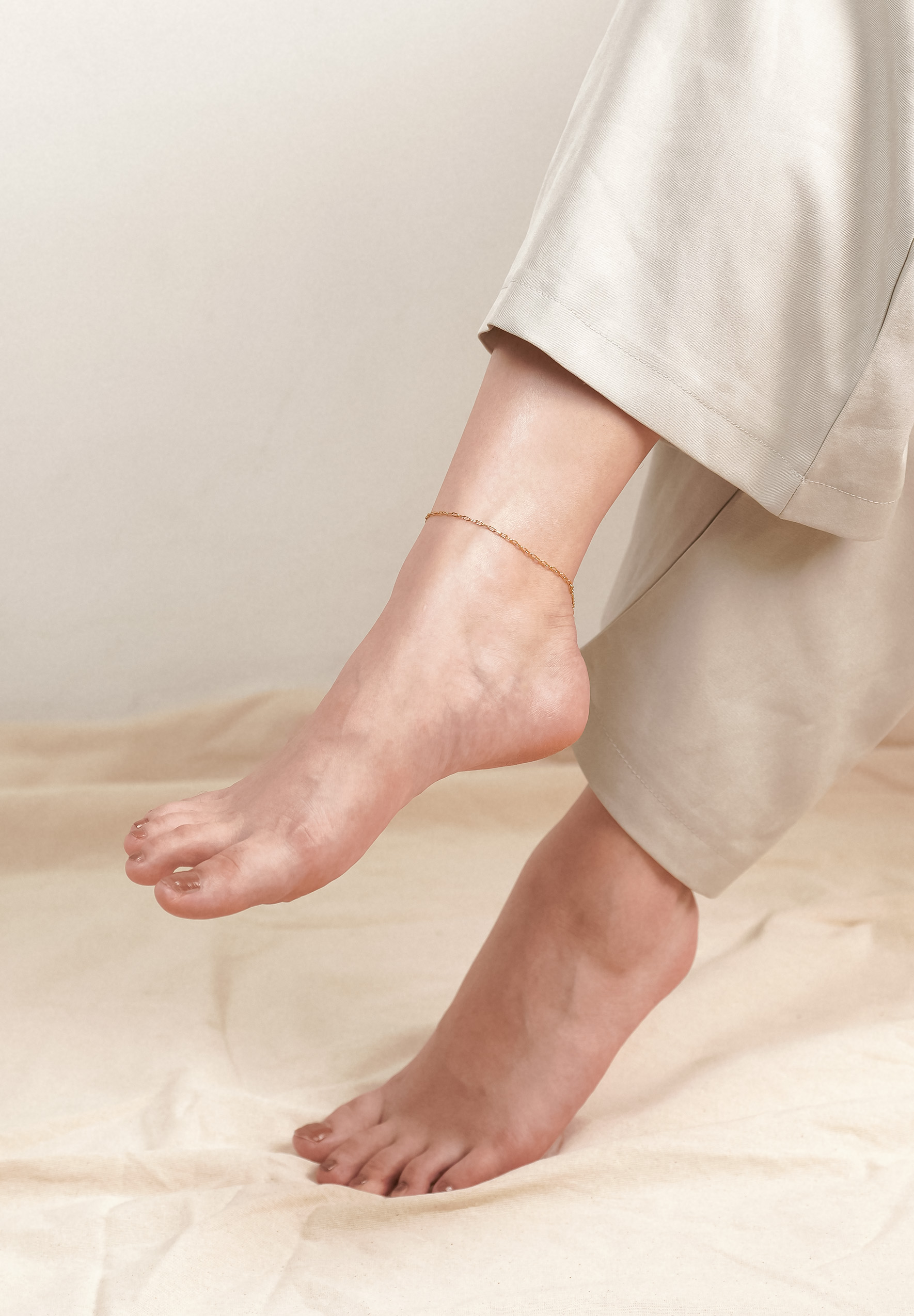 Isla Thin Gold Chain Anklet