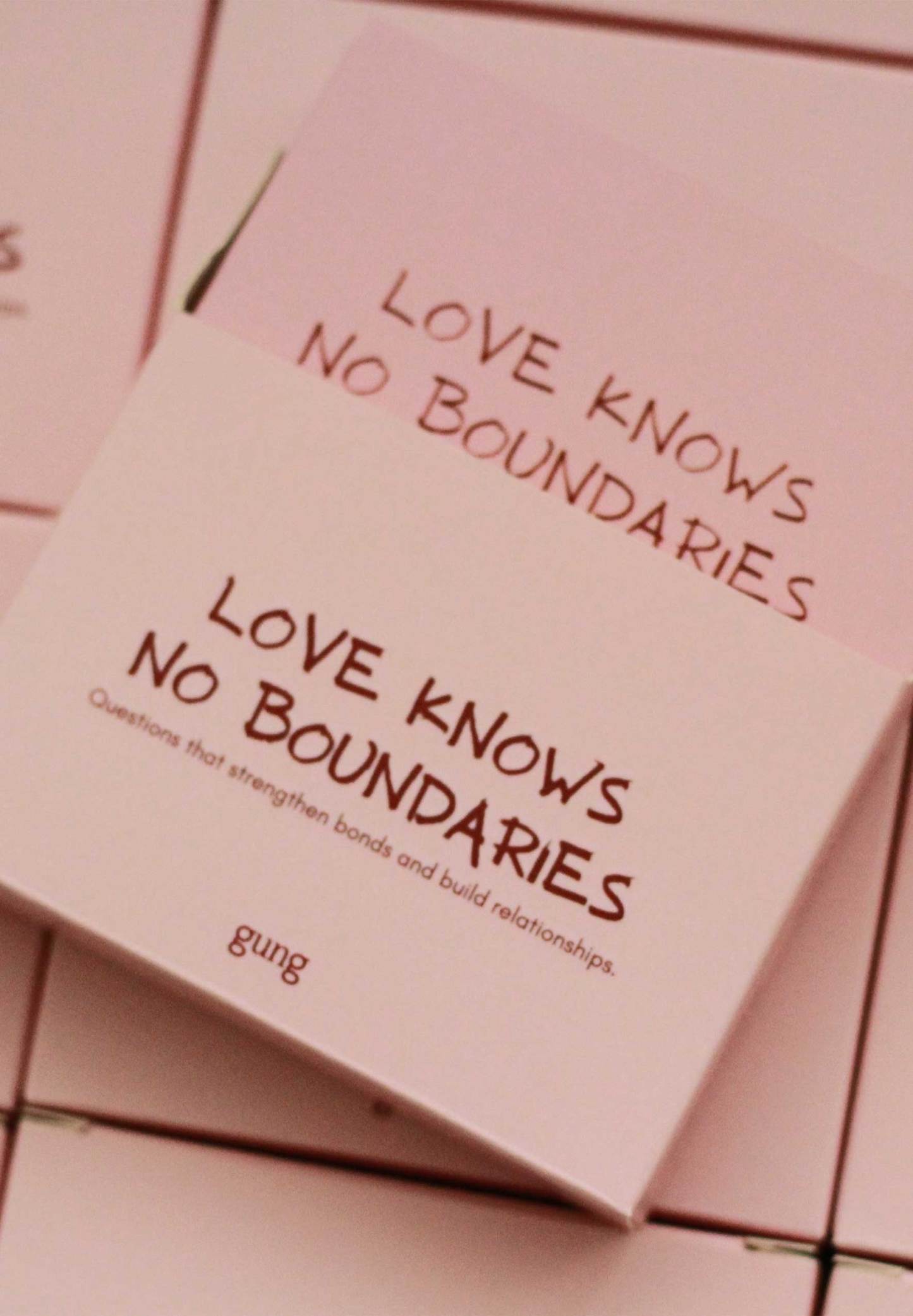 Conversational Cards "Love Knows No Boundaries"