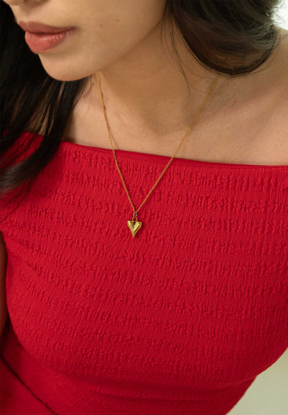 Tesoro Love Gold Chain Pendant Necklace