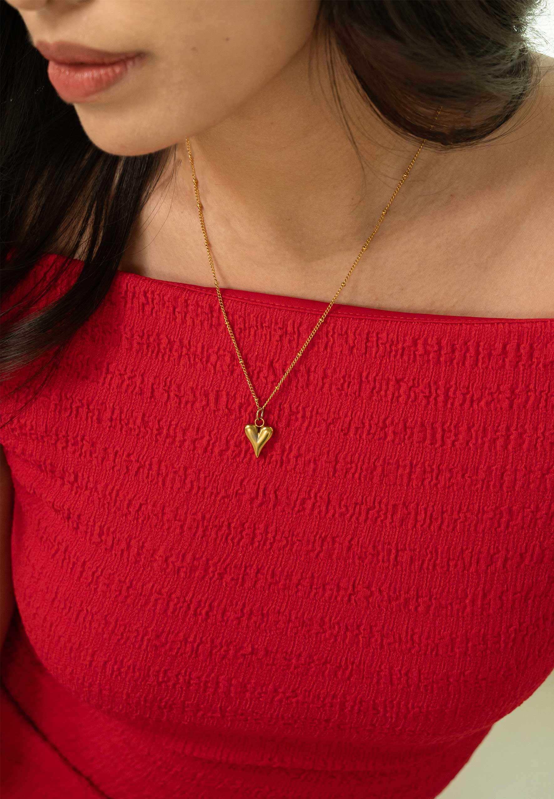 Tesoro Love Gold Chain Pendant Necklace