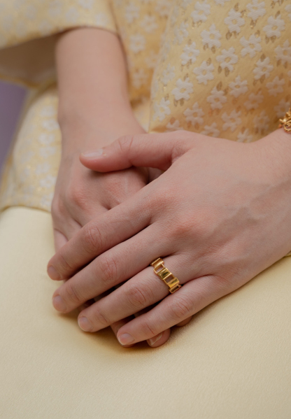Mira Bold Gold Ring