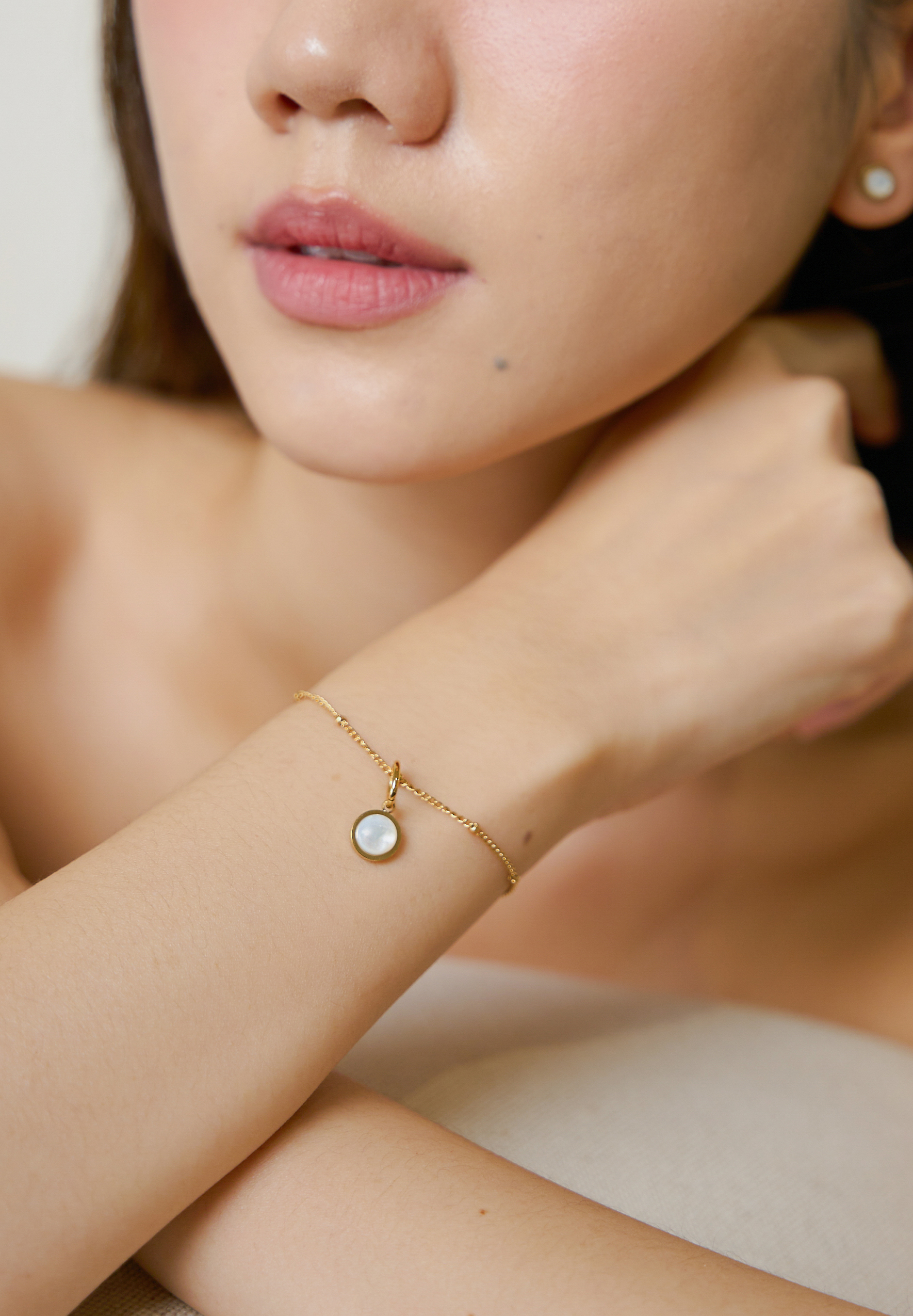 Mother of Pearl Charm with Gold Chain Bracelet