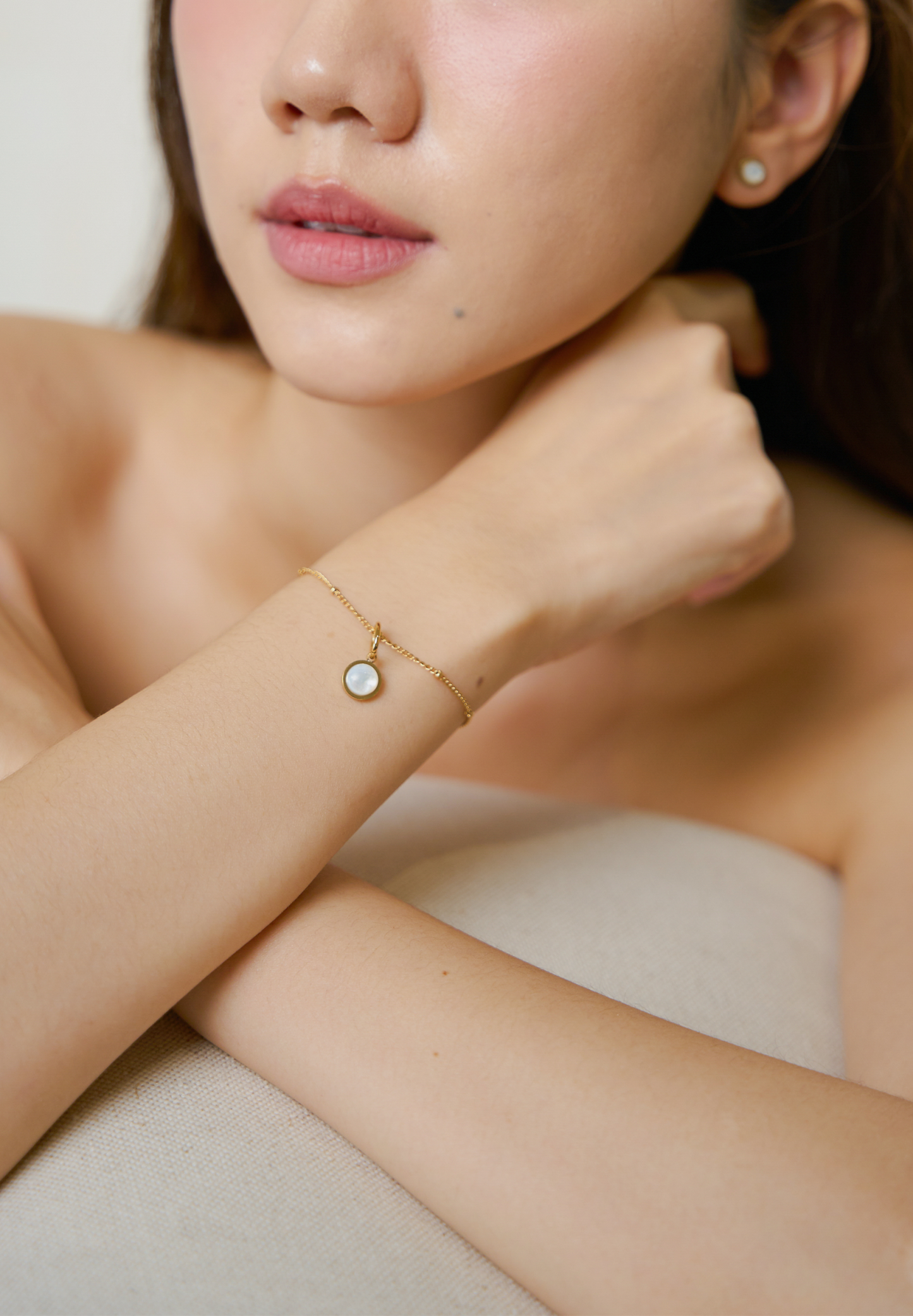 Mother of Pearl Charm with Gold Chain Bracelet