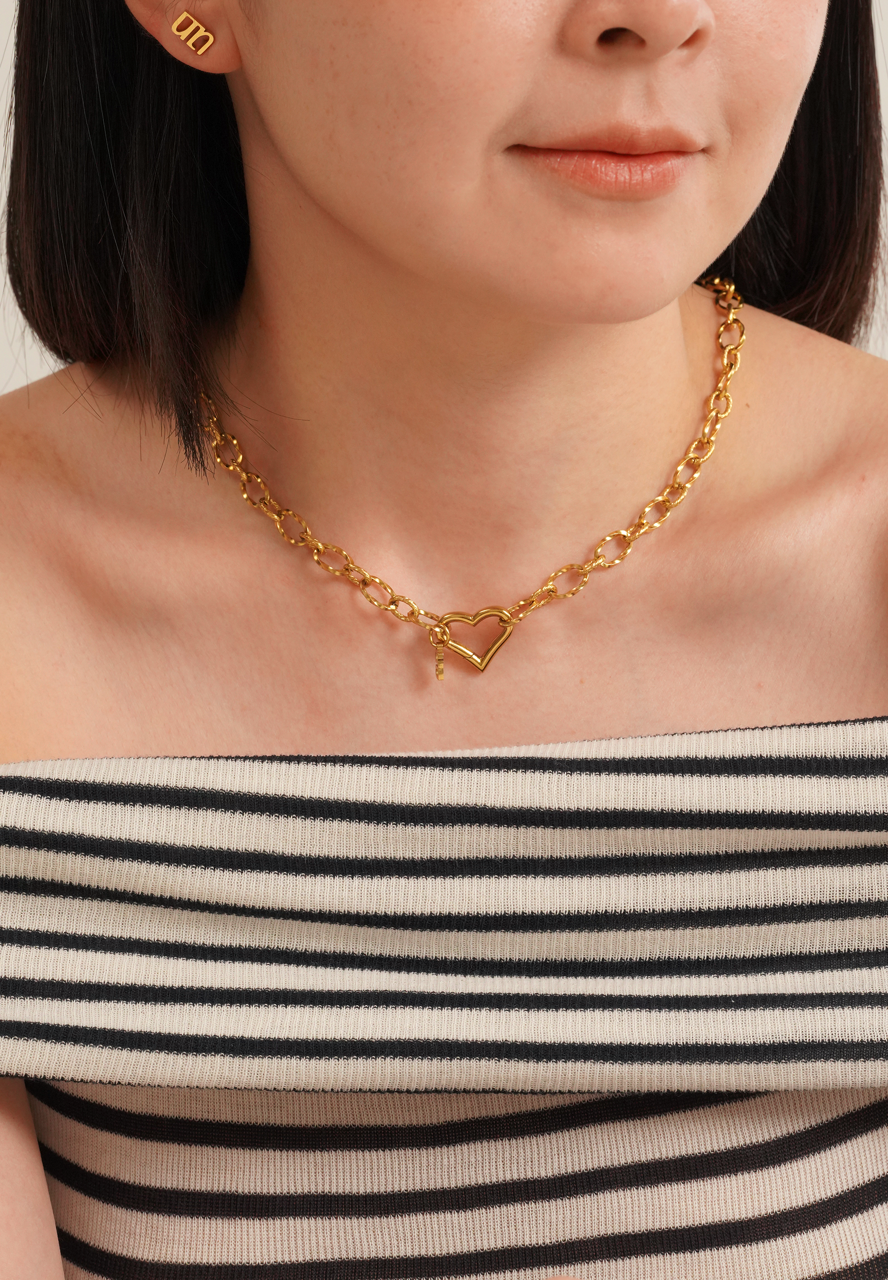 Nue Gold Necklace