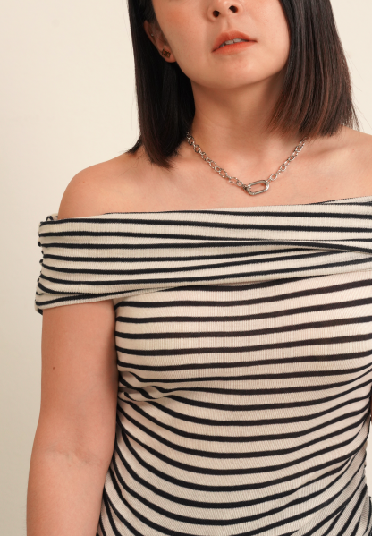 Nue Silver Necklace