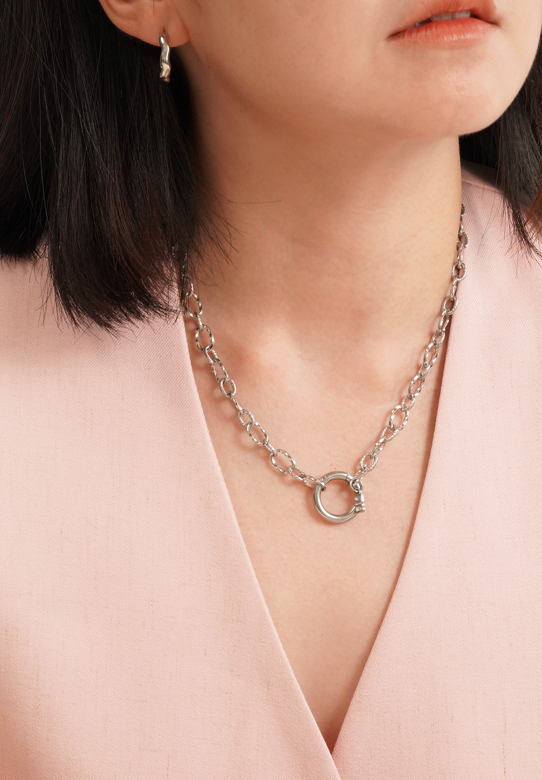Nue Silver Necklace