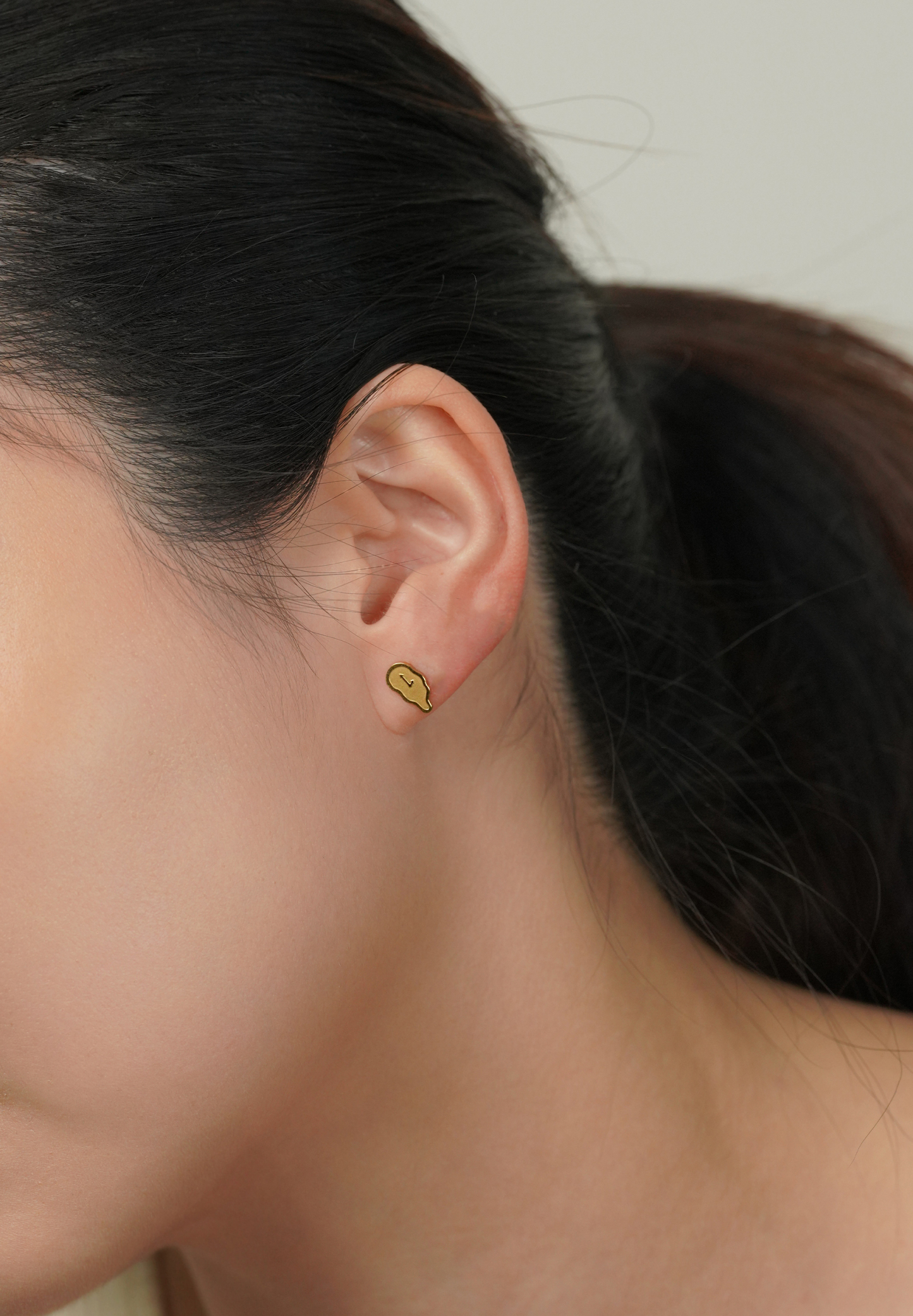 Timeless Flow Gold Stud Earrings