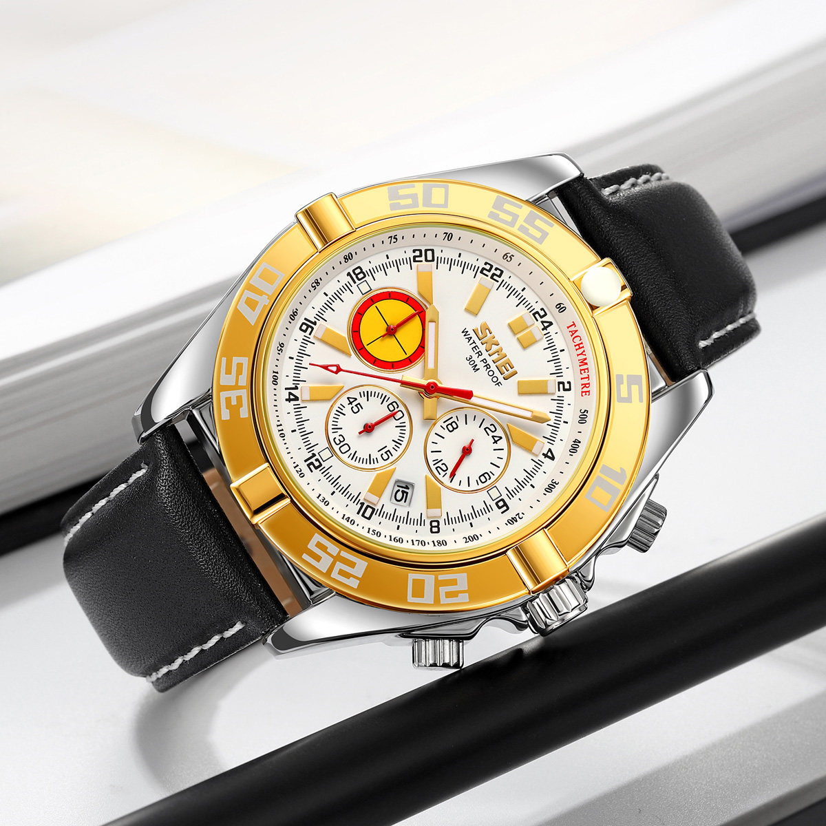 Luxury fashion men's watch