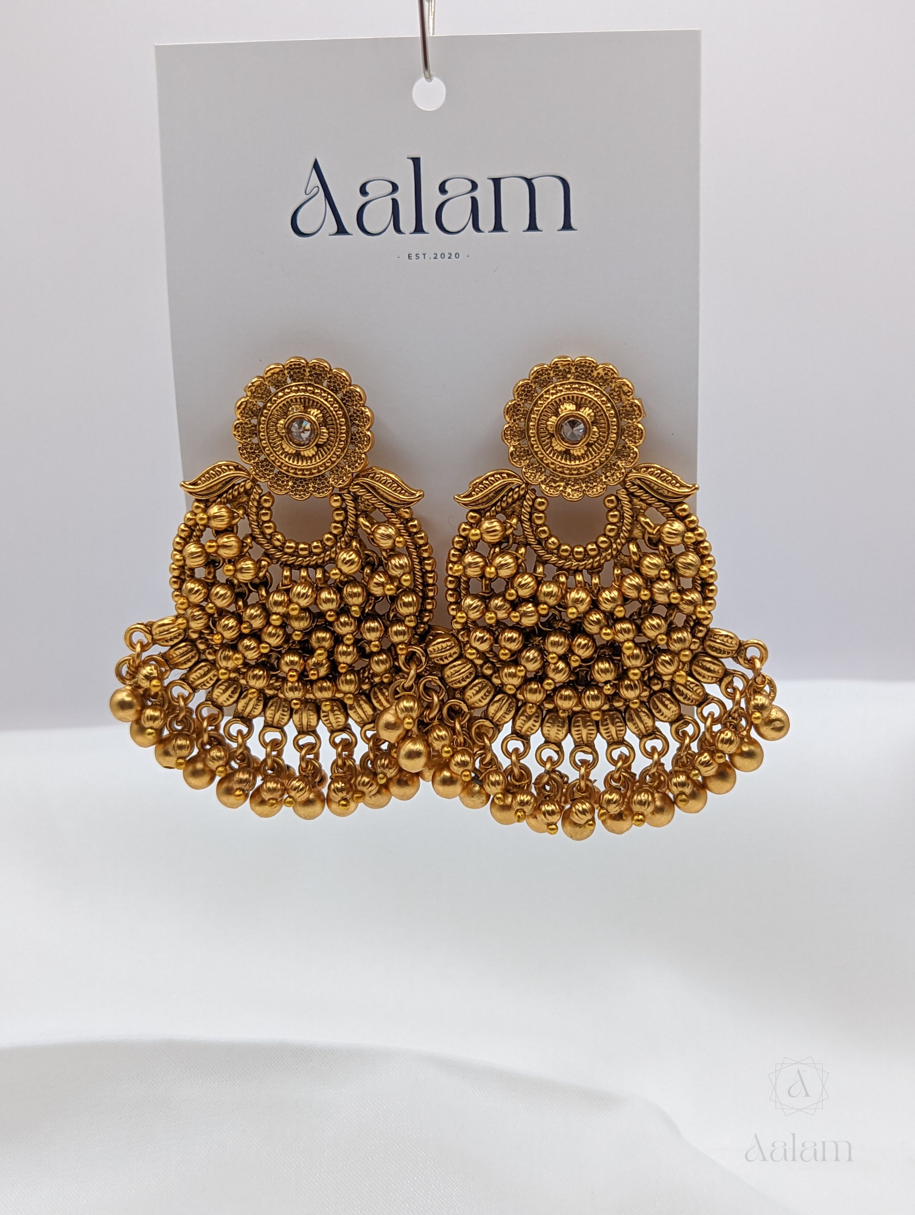 Antic earrings hot sale