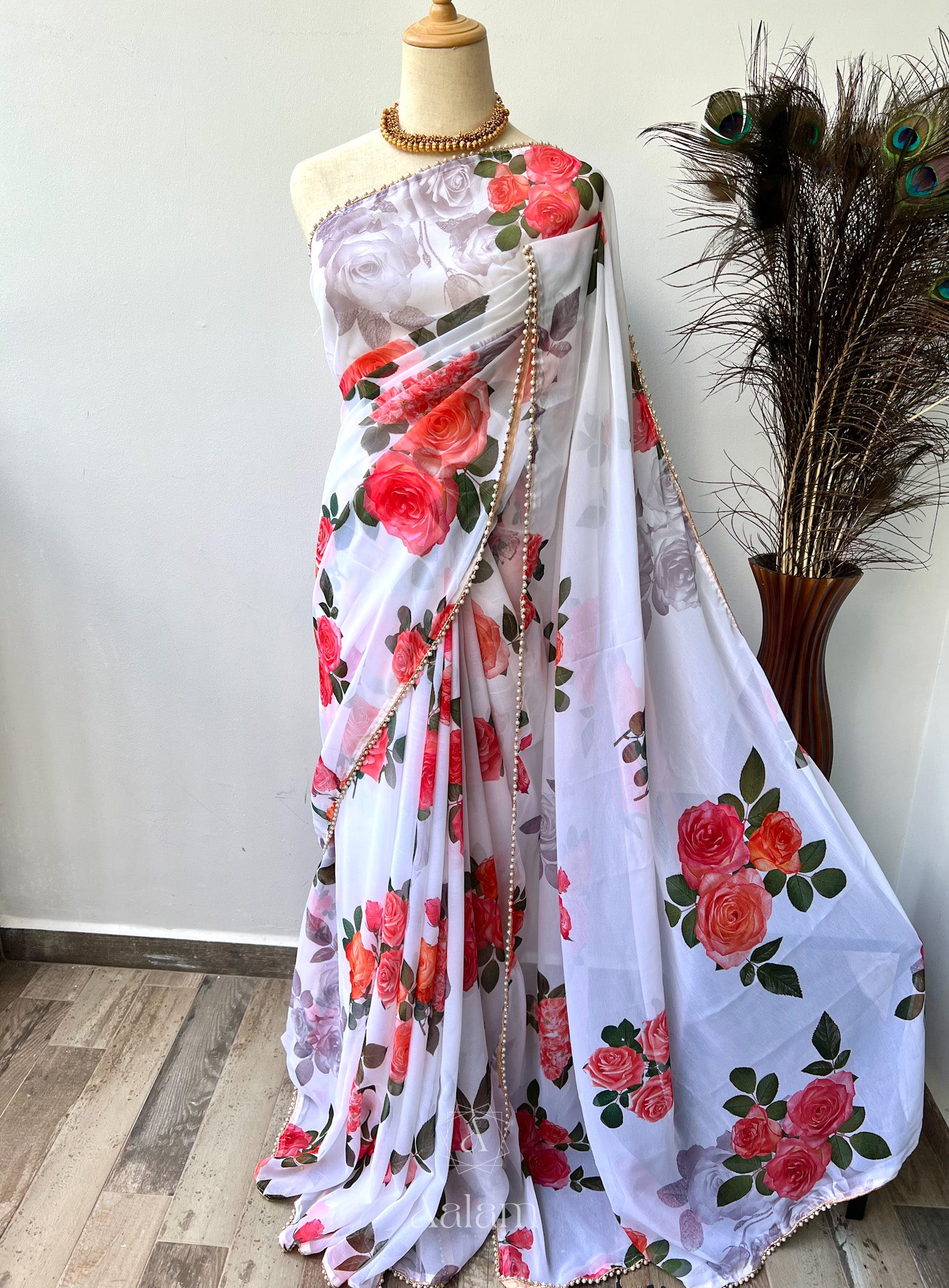 Buy Shell Beige Floral Print Saree online-Karagiri