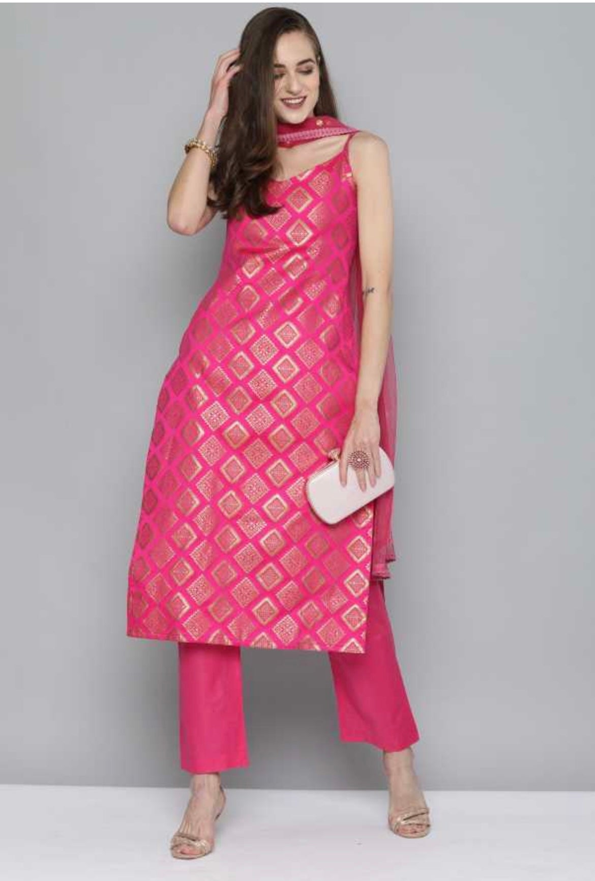 Sleeveless Silk Blend Kurta Set - Pink