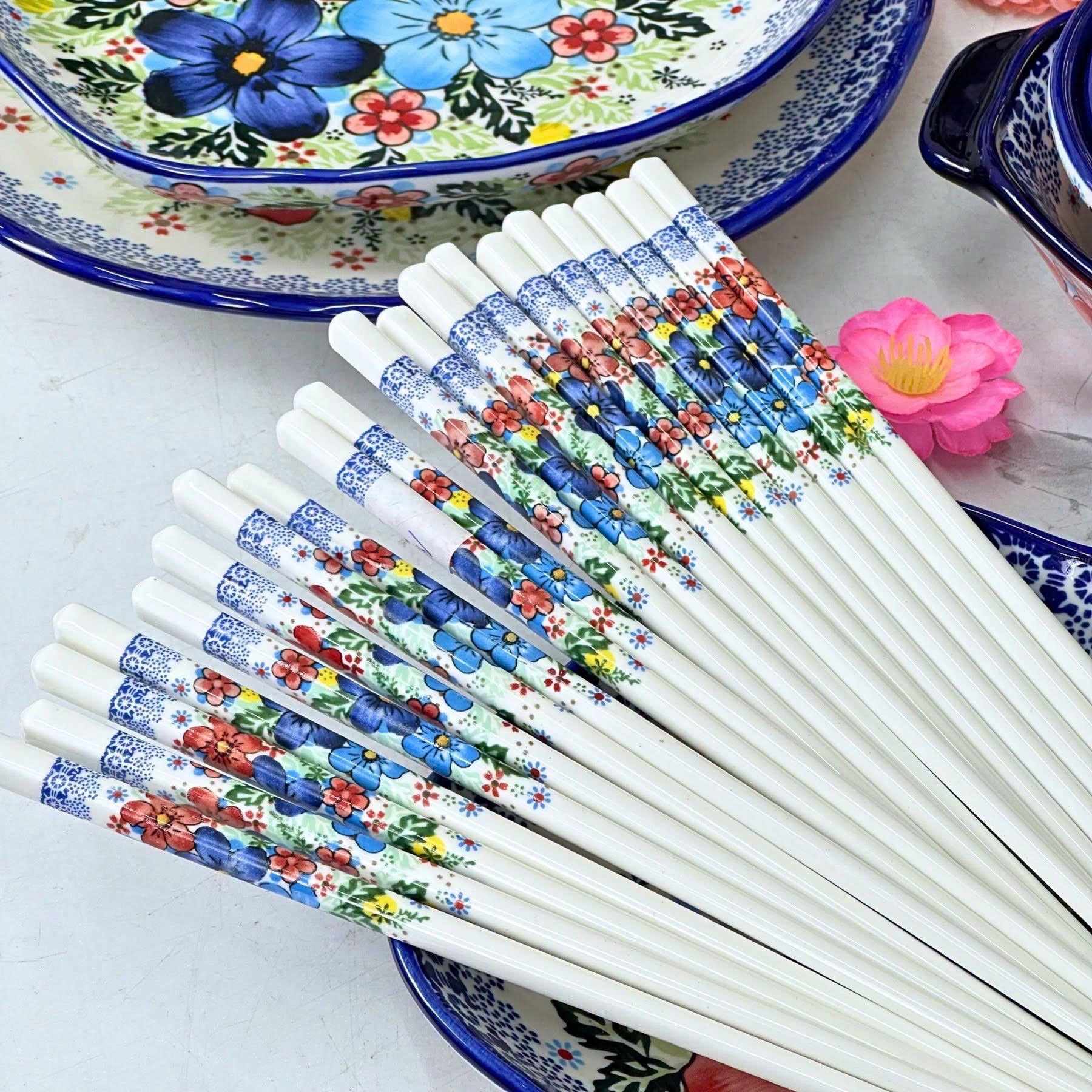 M649-10 đôi đũa sứ M2- Hoa lưu ly 3 màu vẽ tay xuất Âu SAZ