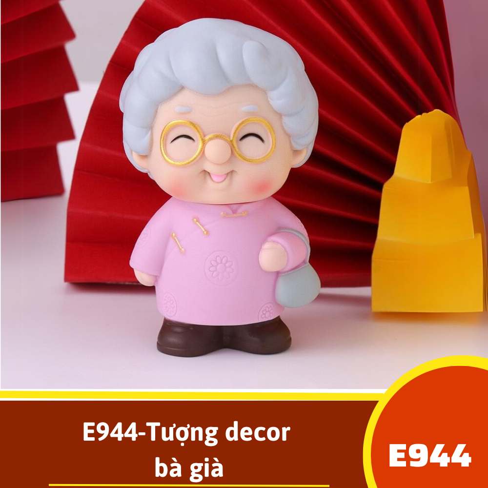 E944-Tượng decor bà già