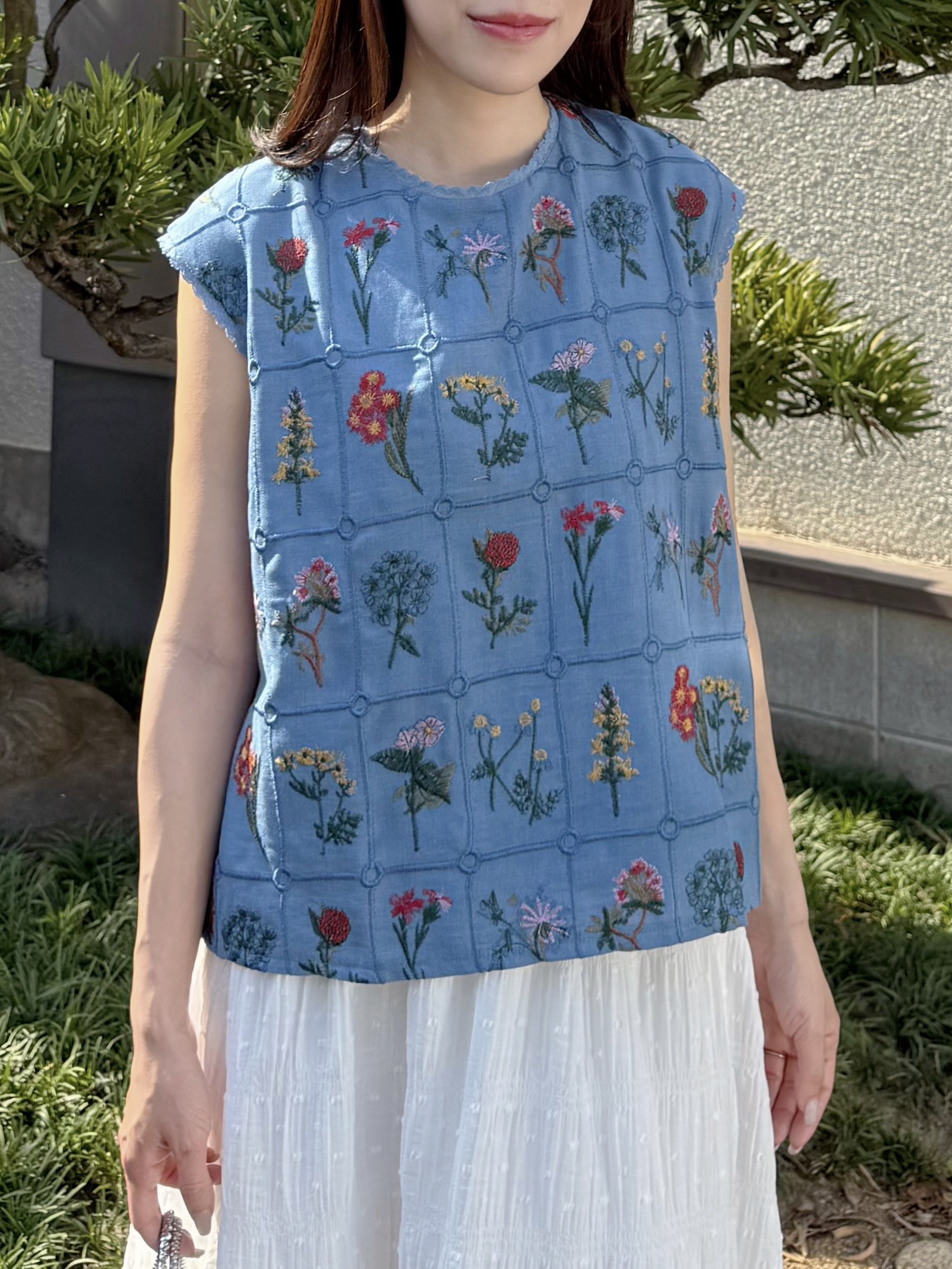 花花刺繡半袖上衣