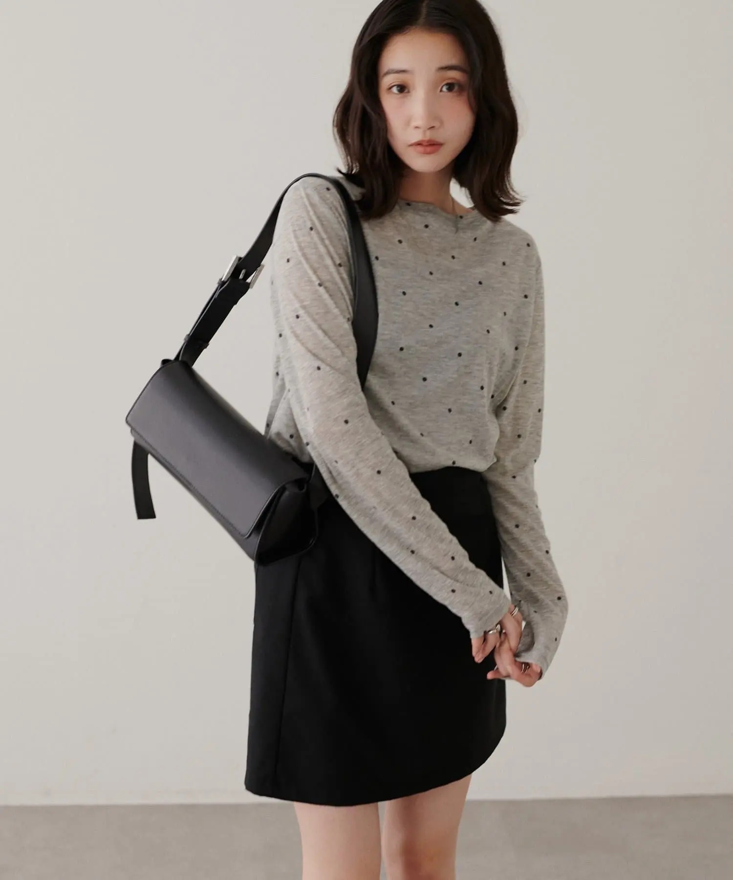 4色•Size M•蕾絲拼接圓領衛衣