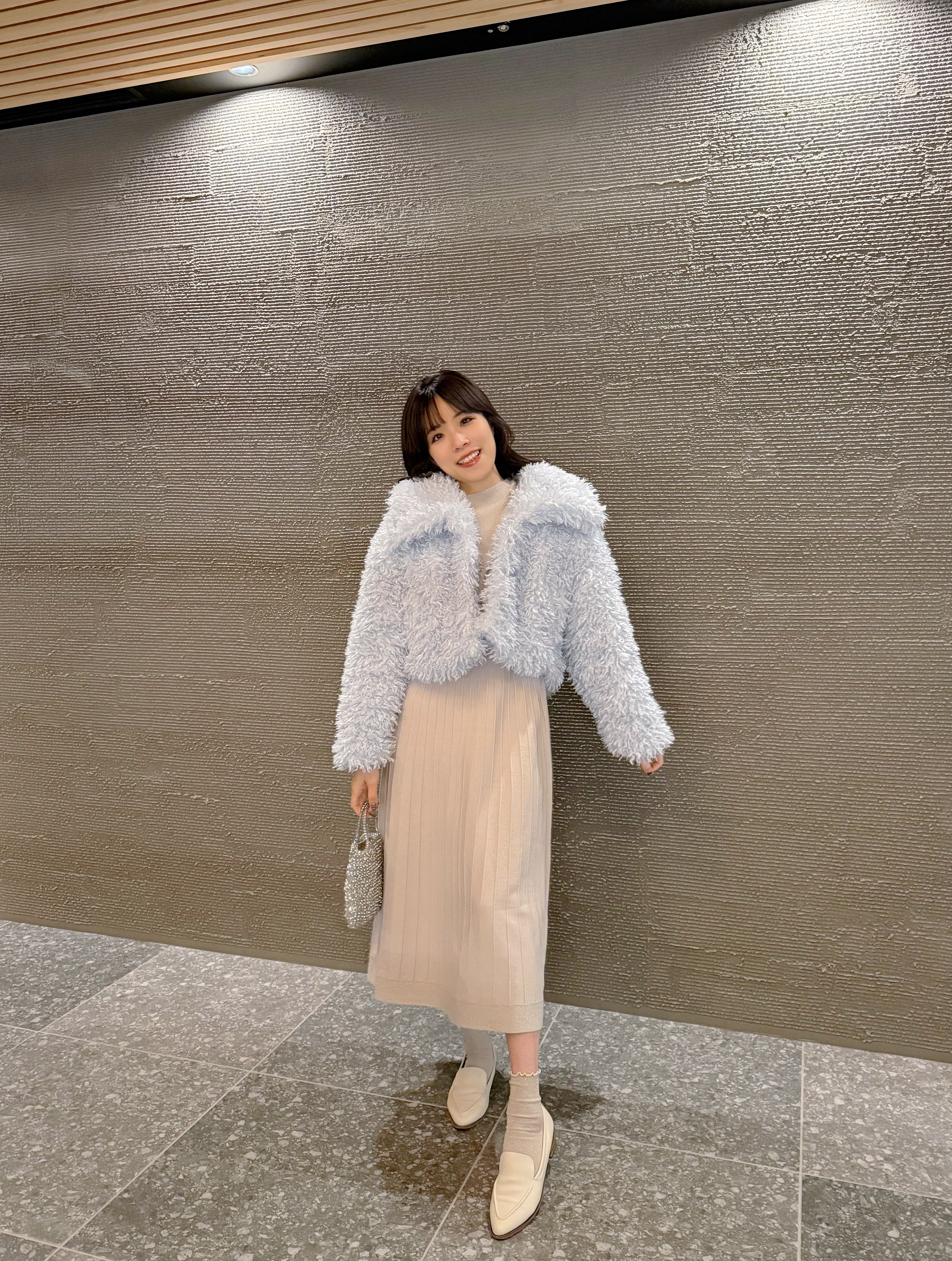 3色•捲捲毛毛翻領外套