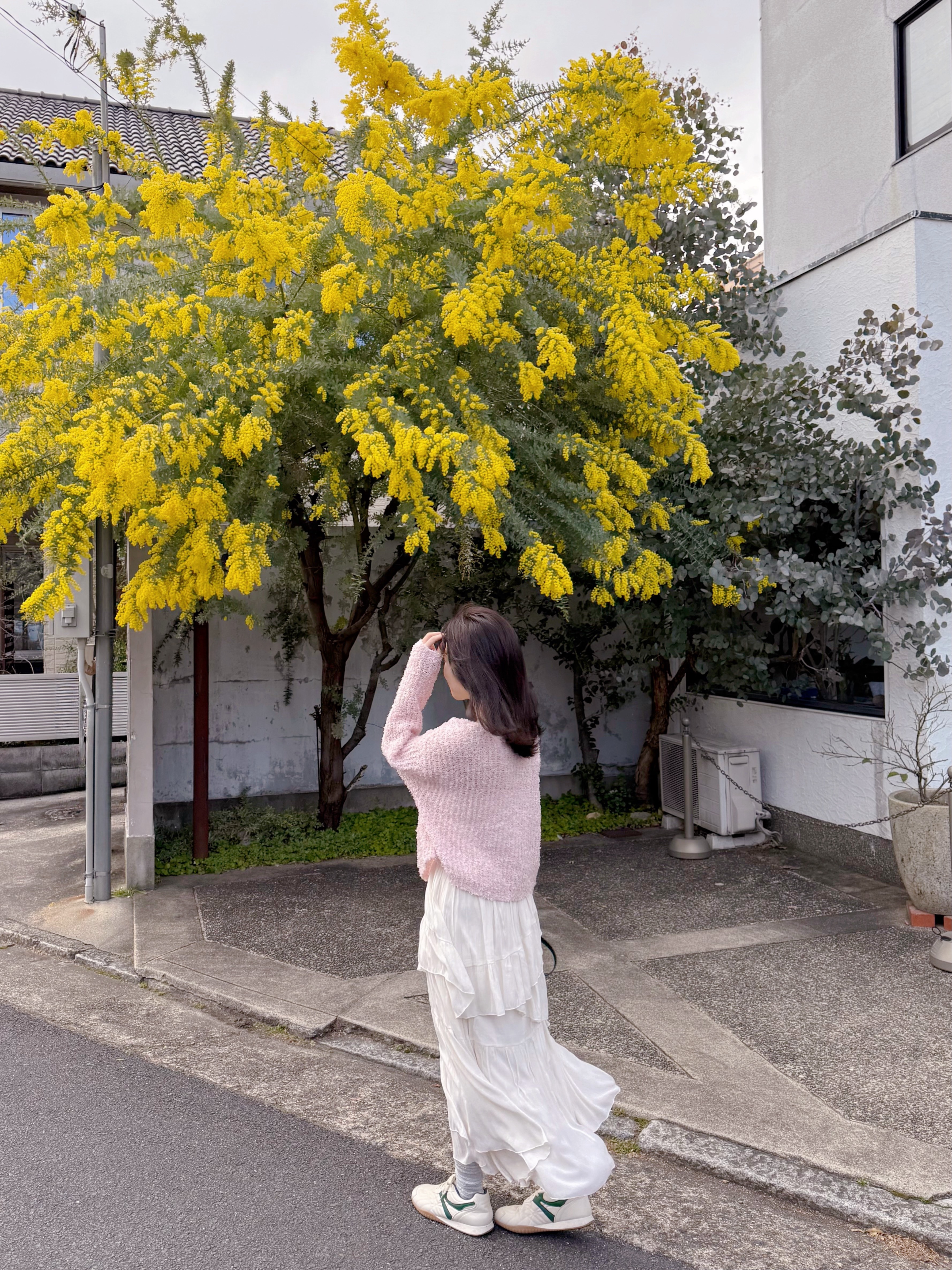 4色•寬領薄款糖果色上衣