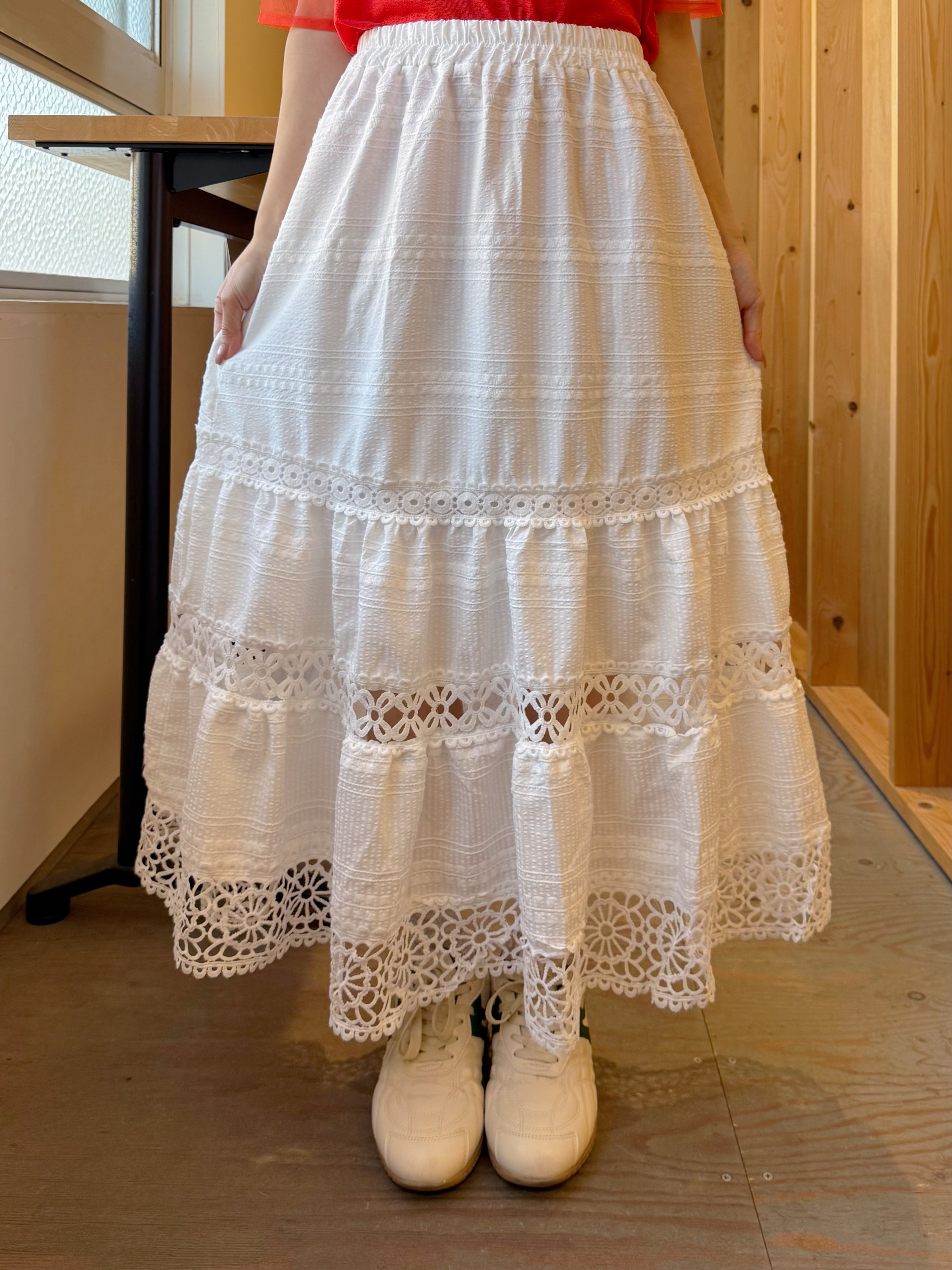 2色•蕾絲拼接雪紡半身裙