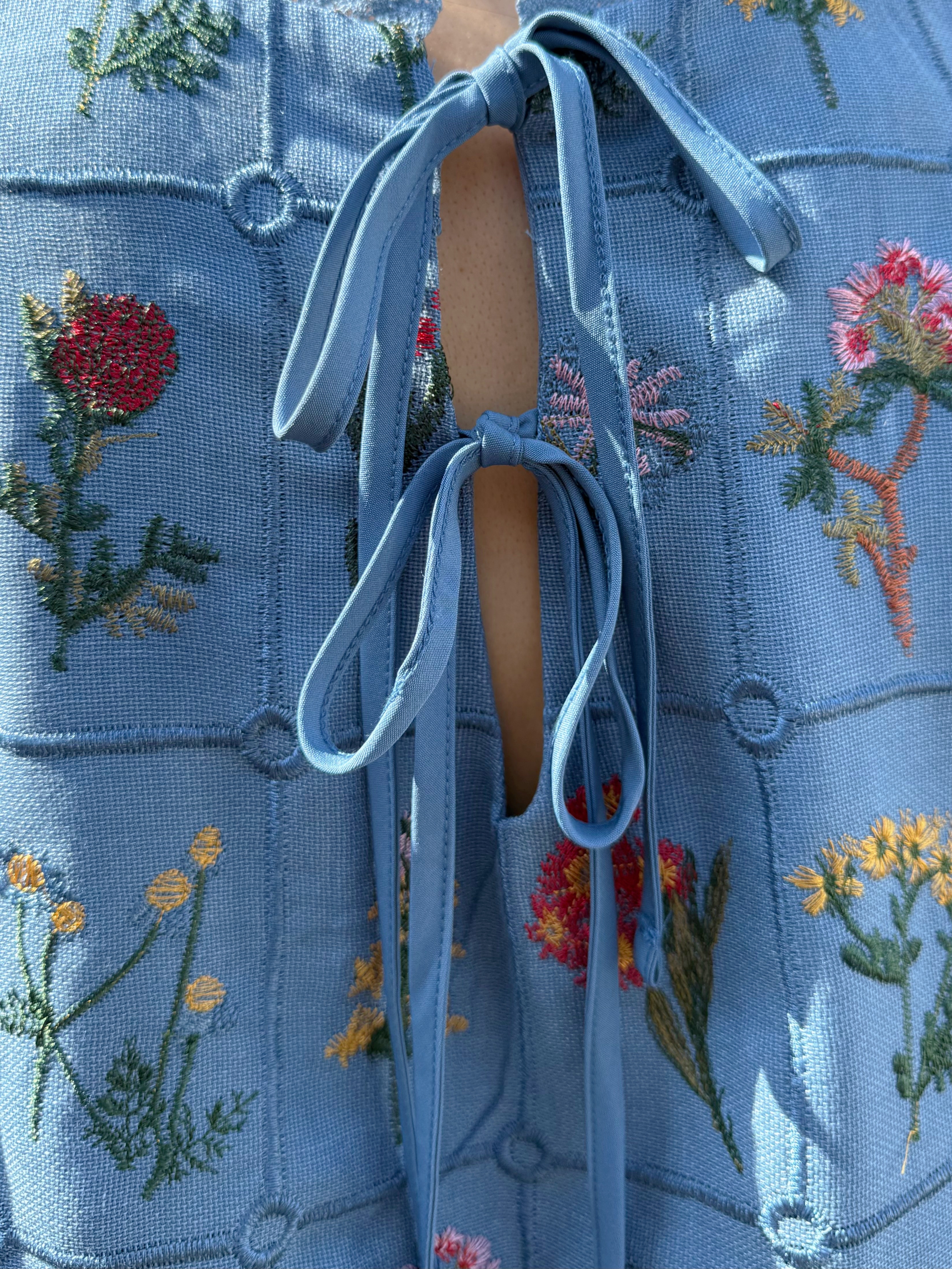 花花刺繡半袖上衣