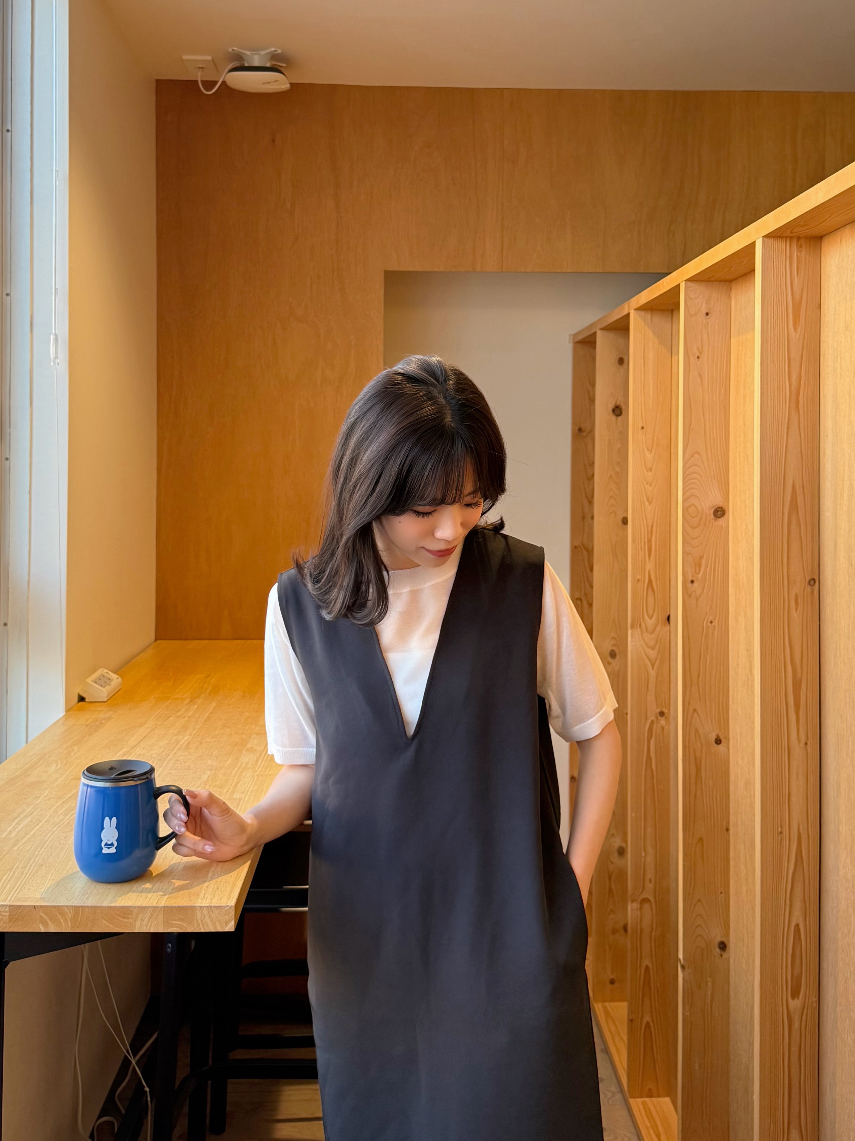 V領有袋雪紡背心連身裙