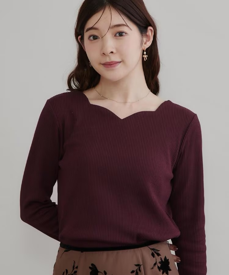 4色•S-LL碼•心形波浪領簡約上衣