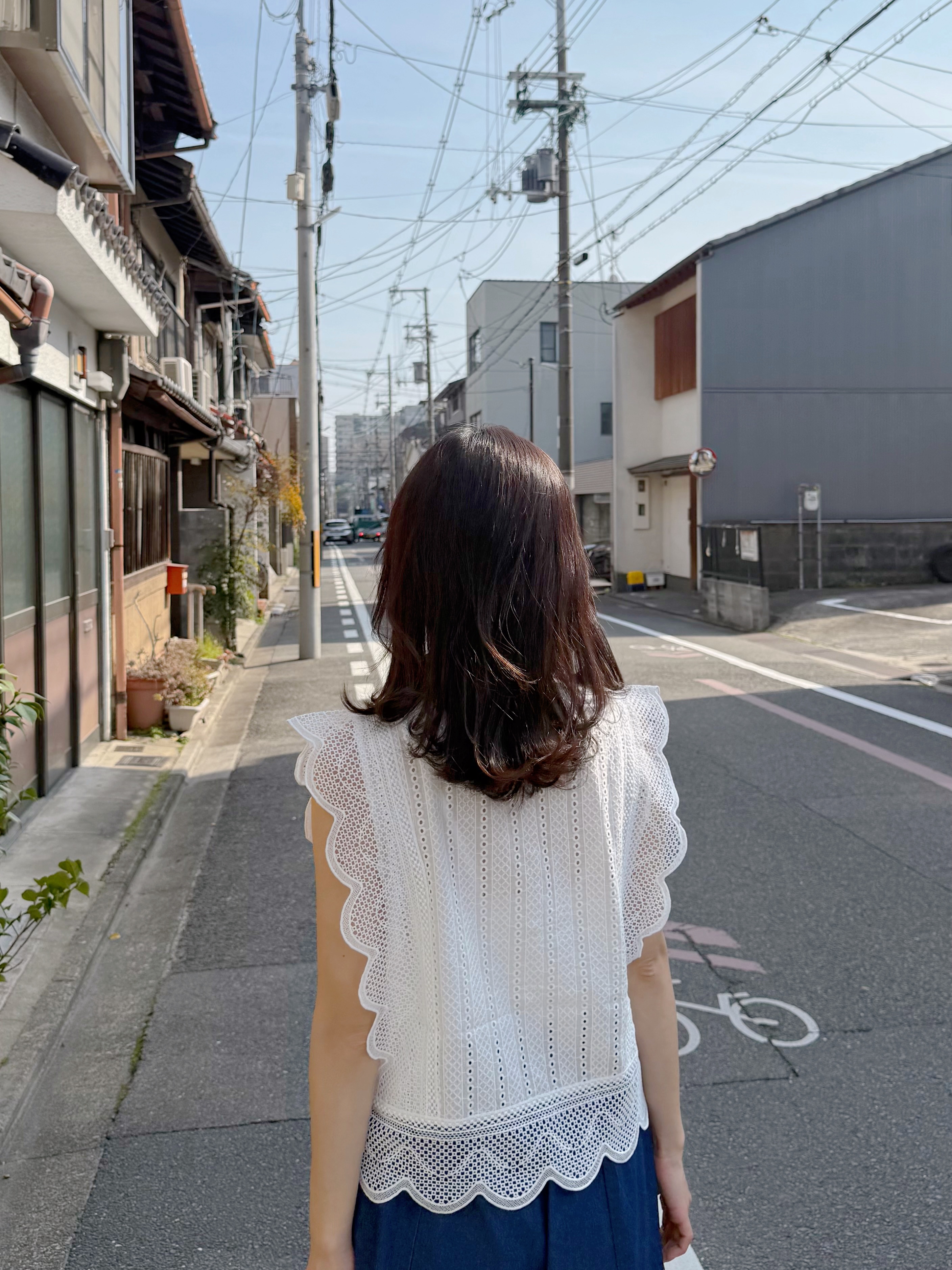 刺繡蕾絲恤衫背心