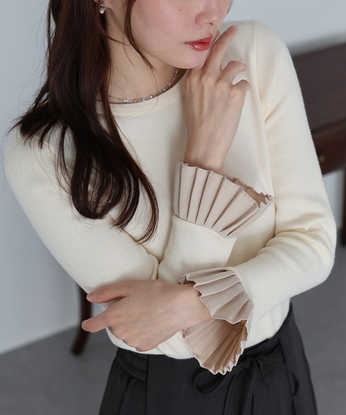 3色•拼色百褶袖口針織上衣